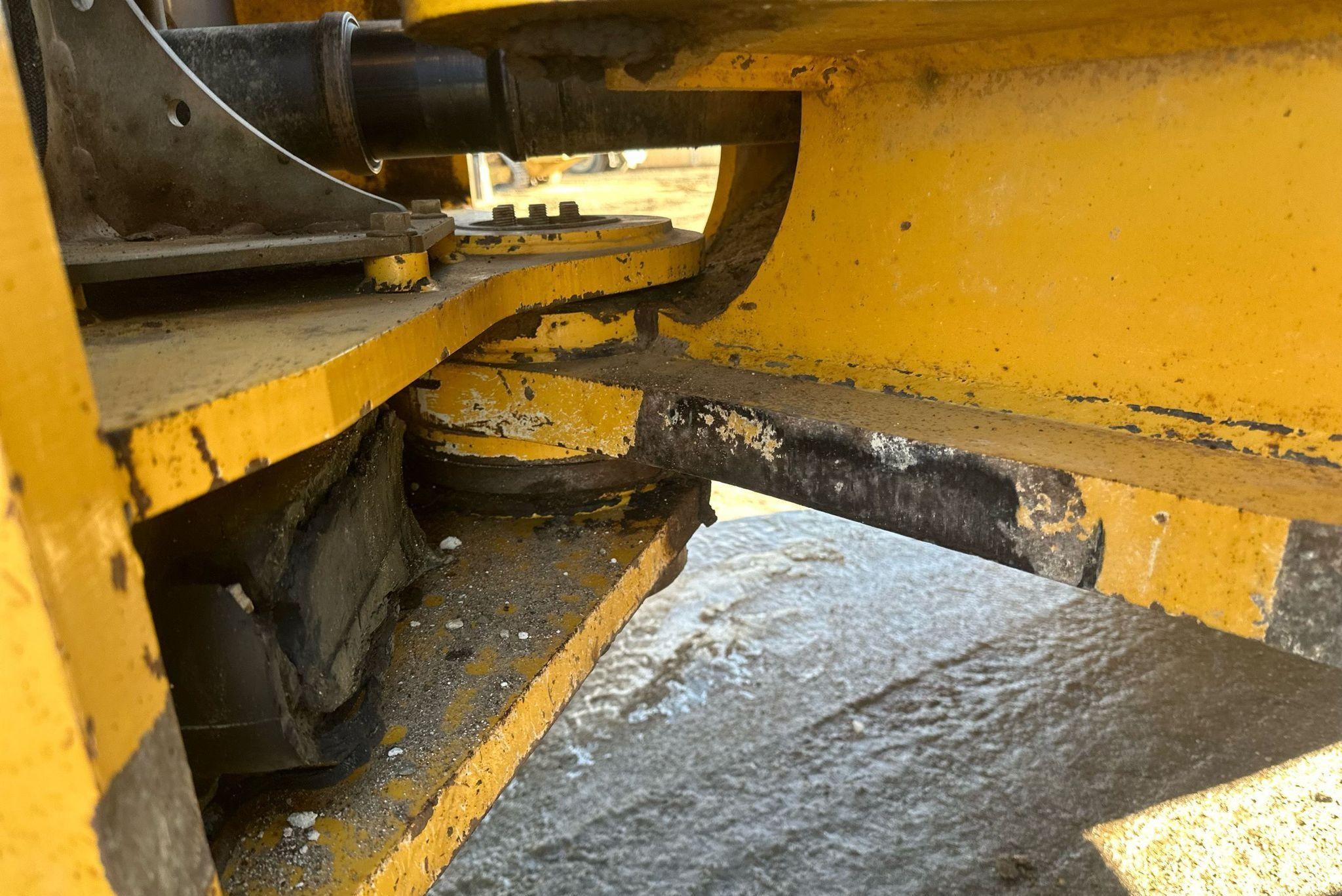 gallery 2006 John Deere 844J wheel loader