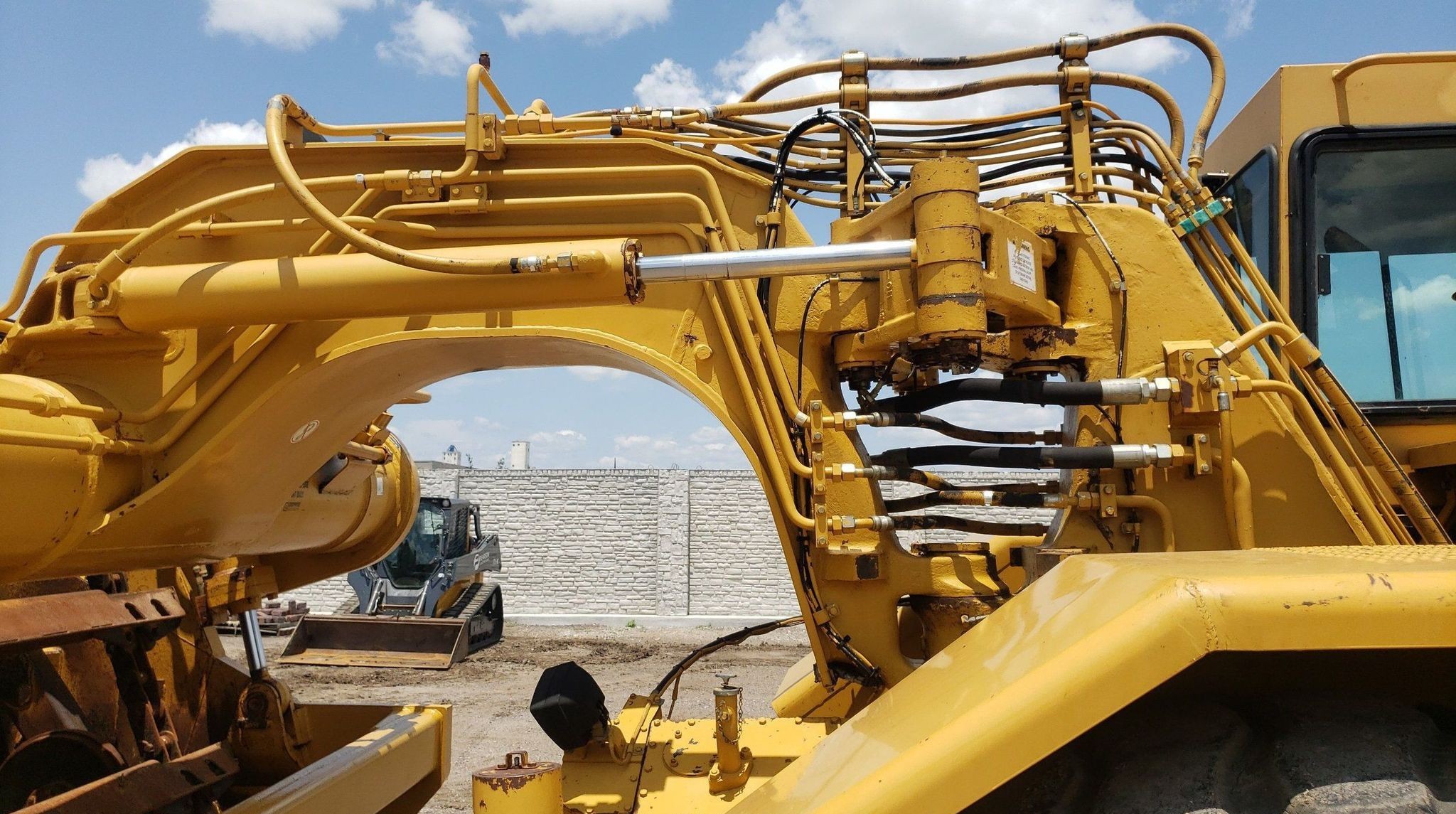 gallery 2006 Caterpillar 615C elevating scraper