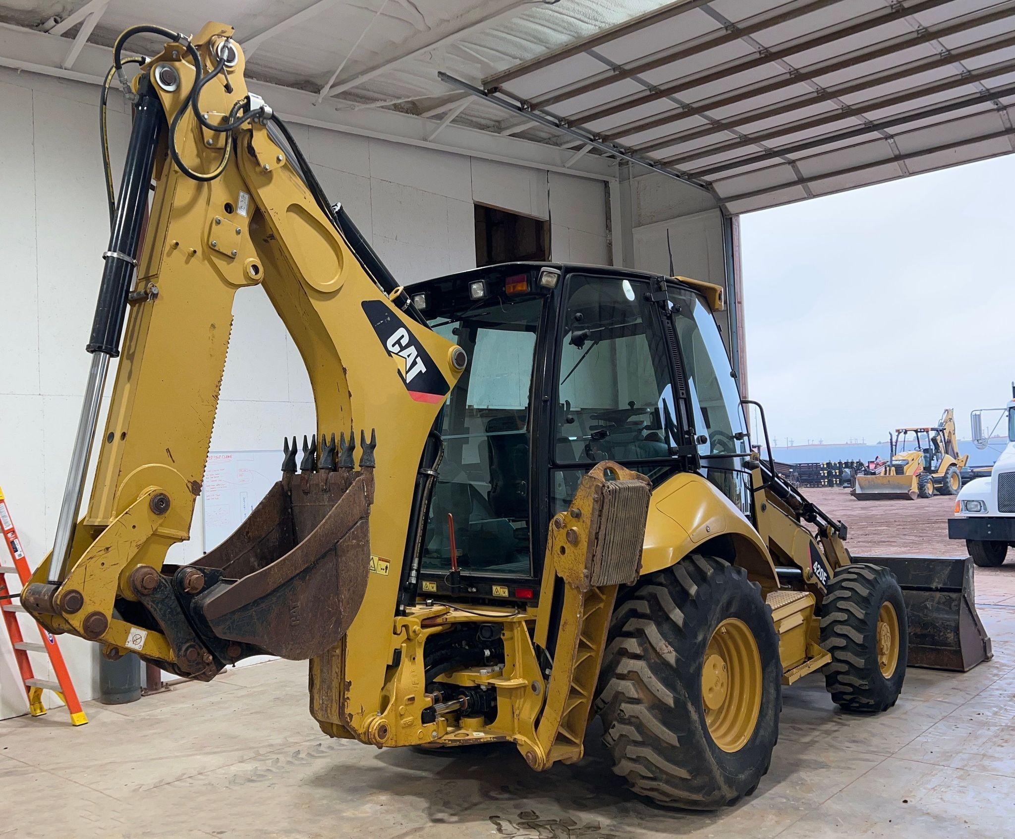 gallery 2012 Caterpillar 420E IT  backhoe