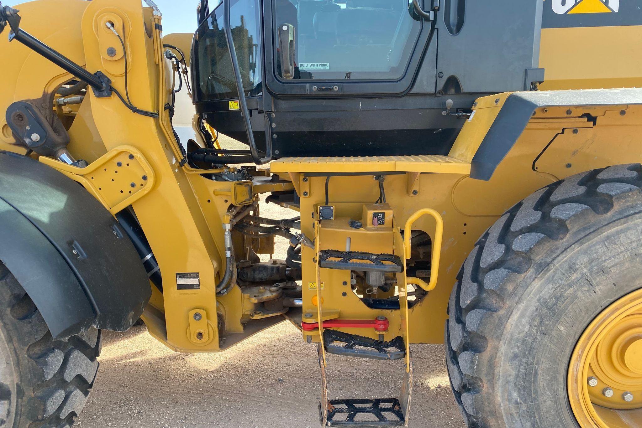 gallery 2017 Caterpillar 938M wheel loader