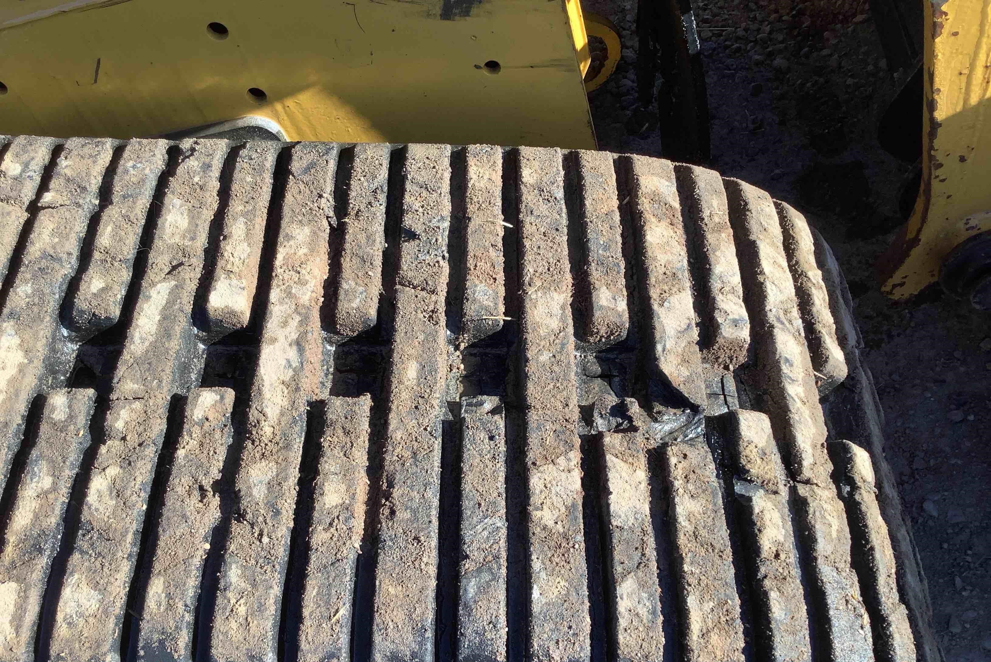 gallery 2019 Caterpillar 299D2 XHP Compact Track Loader