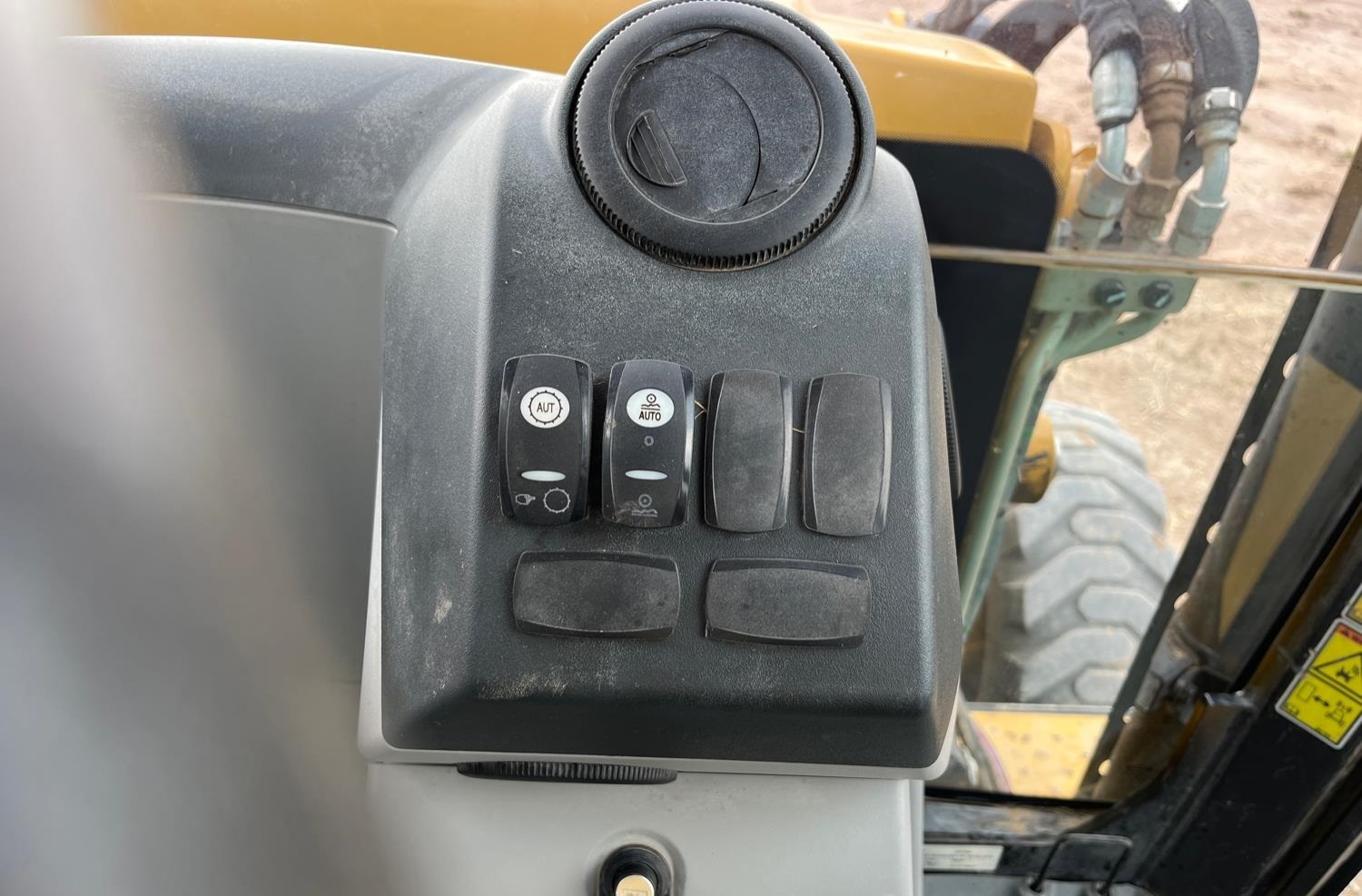 gallery 2015 Caterpillar 430F IT 4x4 Loader Backhoe