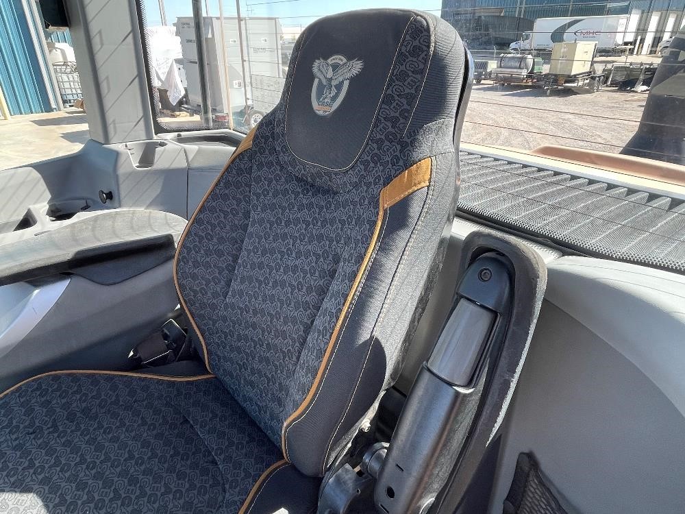 gallery 2017 Case 521G Articulated Wheel Loader