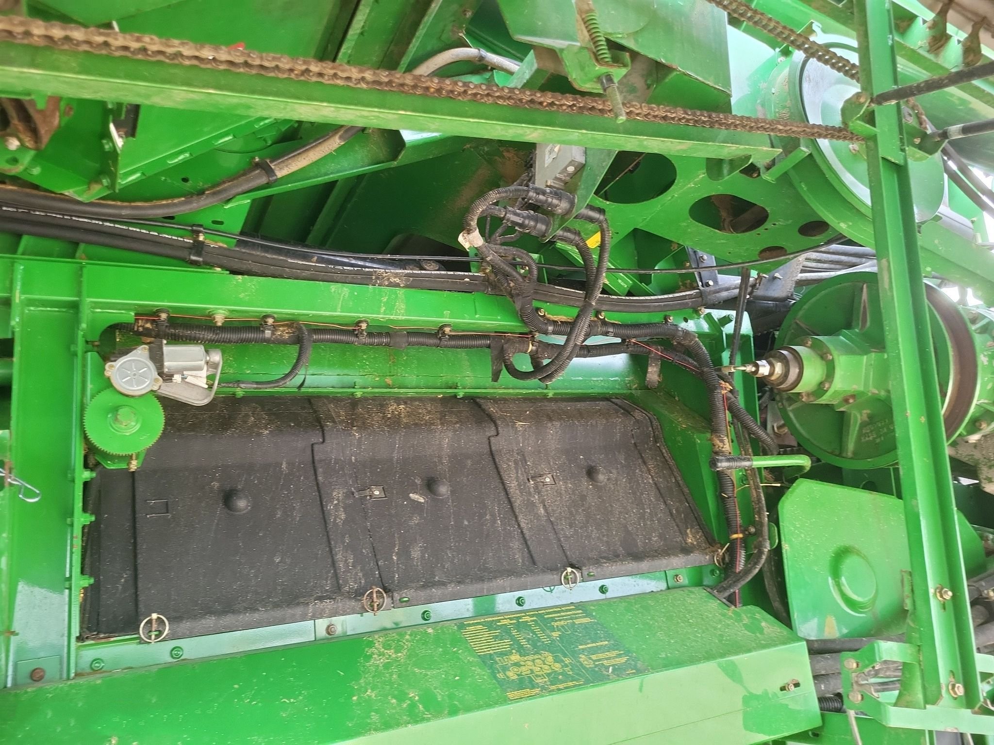 gallery 2008 John Deere 9770 STS RWA combine