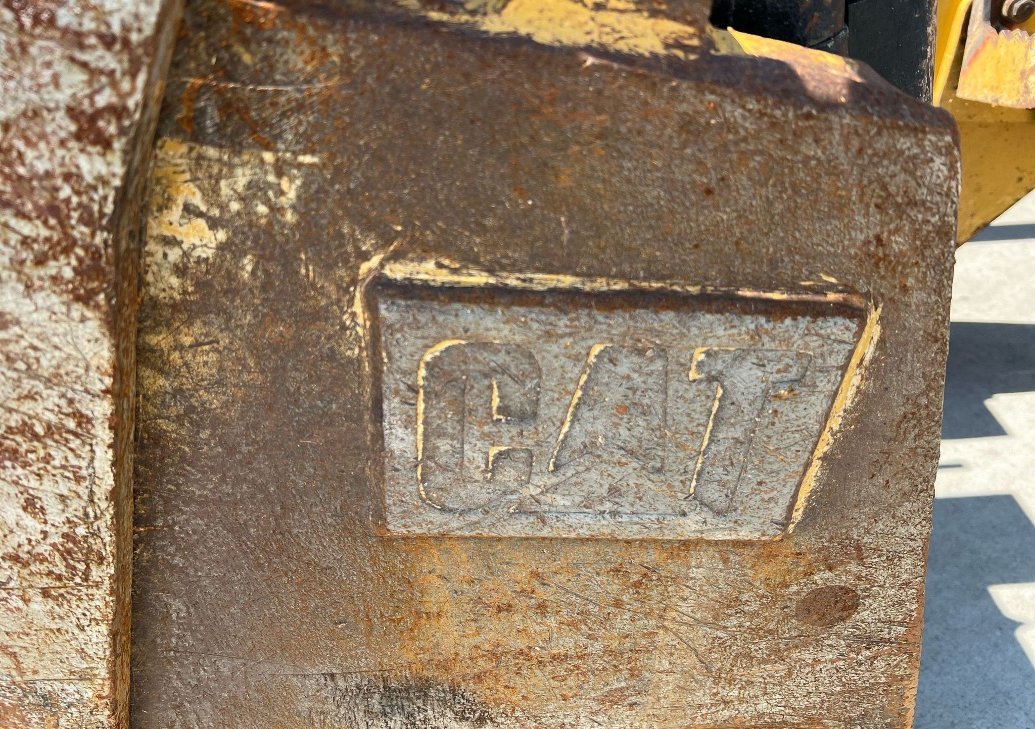 gallery 2016 Caterpillar 963K track loader