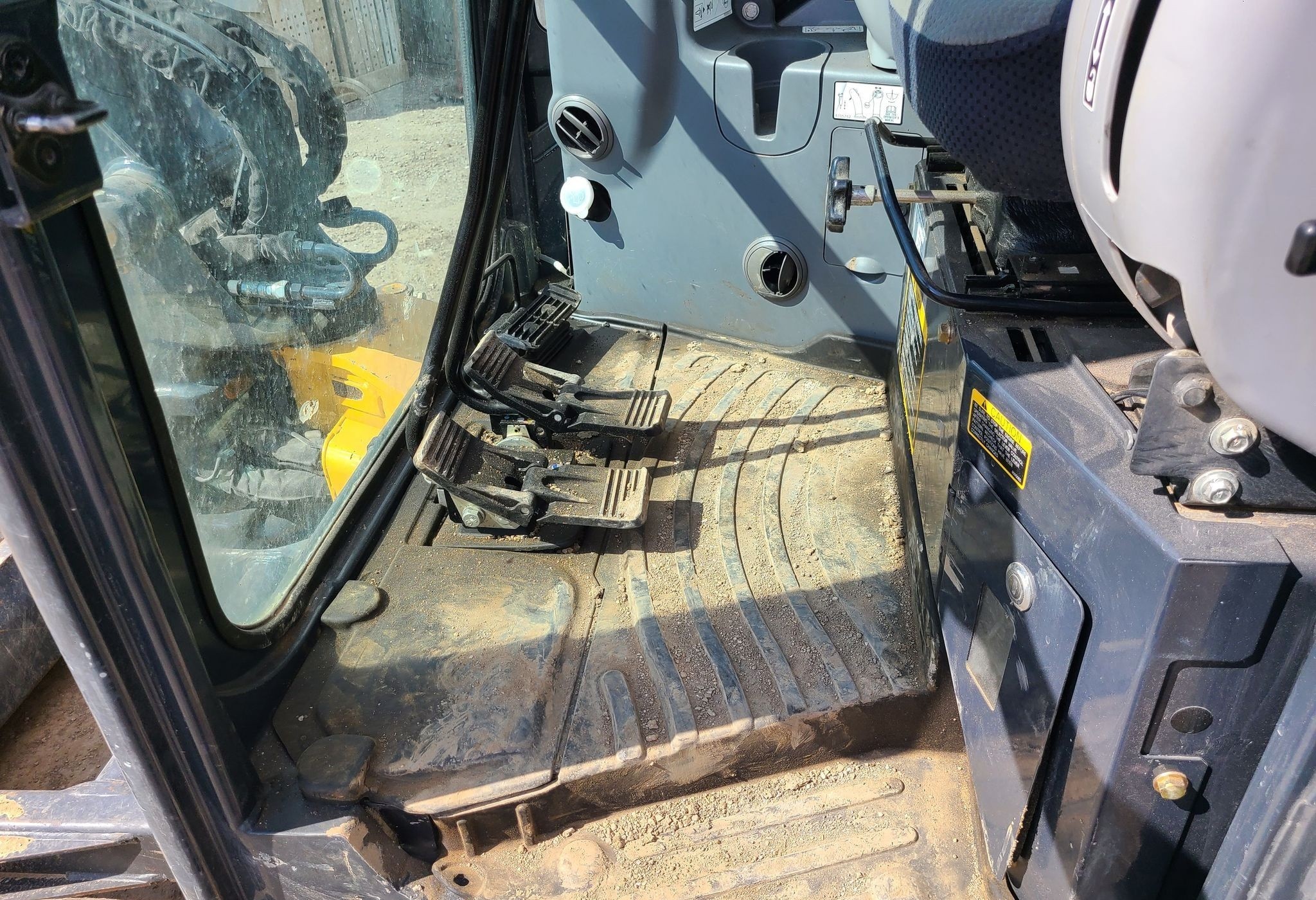 gallery 2019 John Deere 50G mini excavator