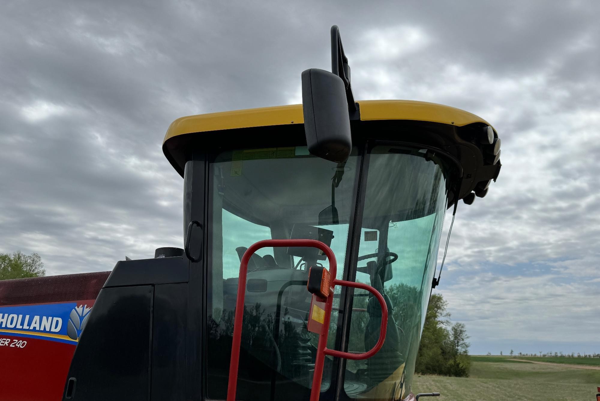 gallery 2014 New Holland Speedrower 240 Self-Propelled Windrower