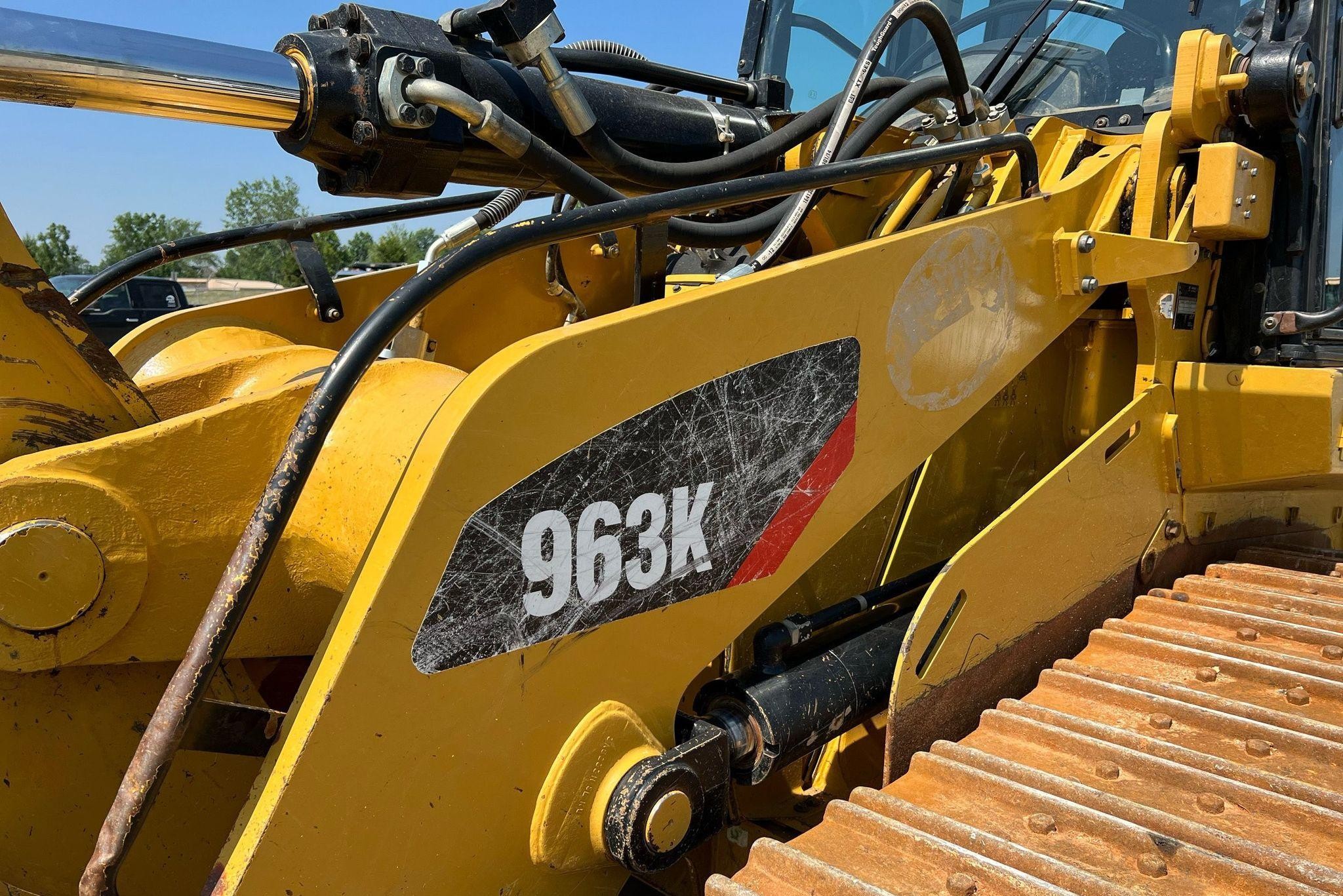gallery 2016 Caterpillar 963K track loader