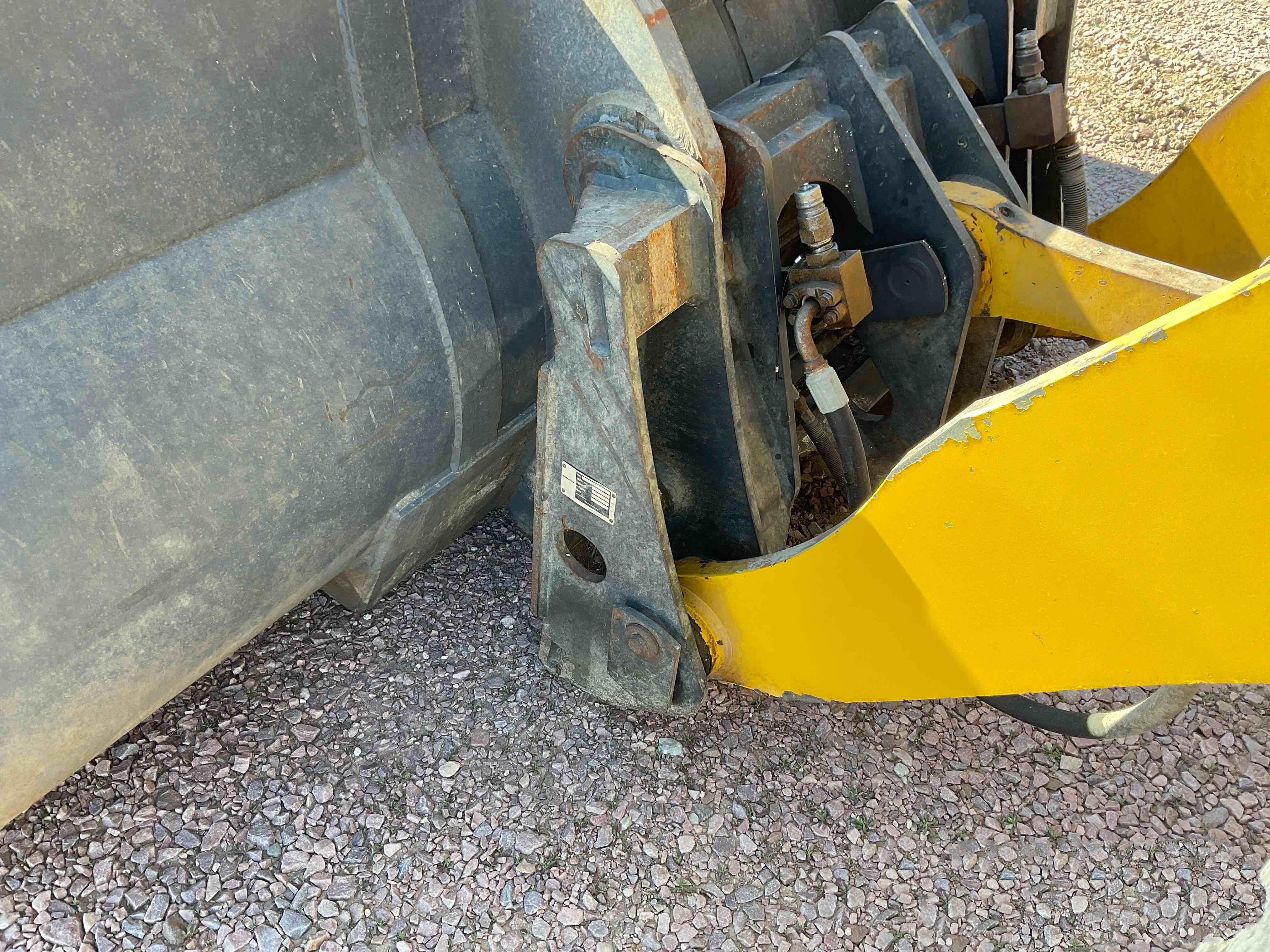 gallery 2019 Komatsu WA270-8 Wheel Loader