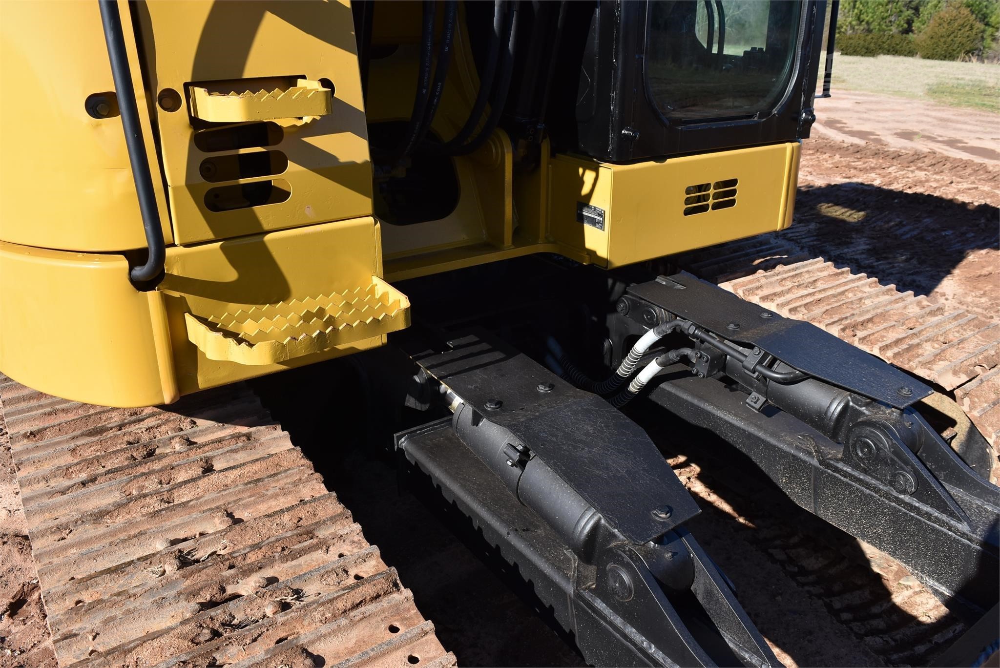 gallery 2018 CATERPILLAR 315F LCR