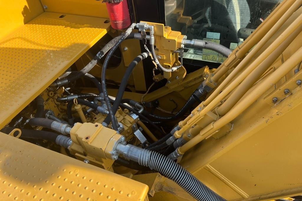 gallery 2013 Caterpillar 324EL Excavator