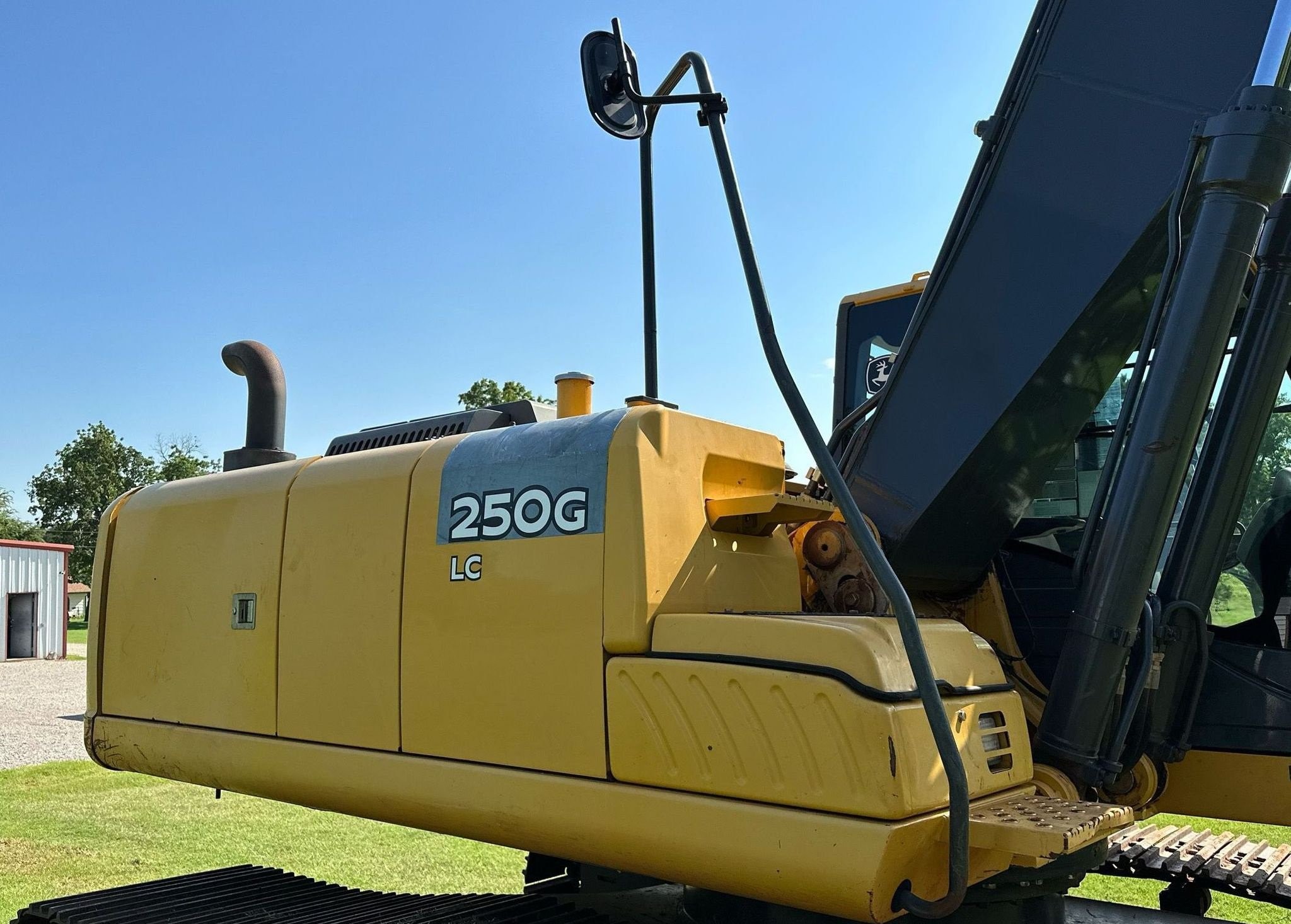 gallery 2014 John Deere 250G LC excavator
