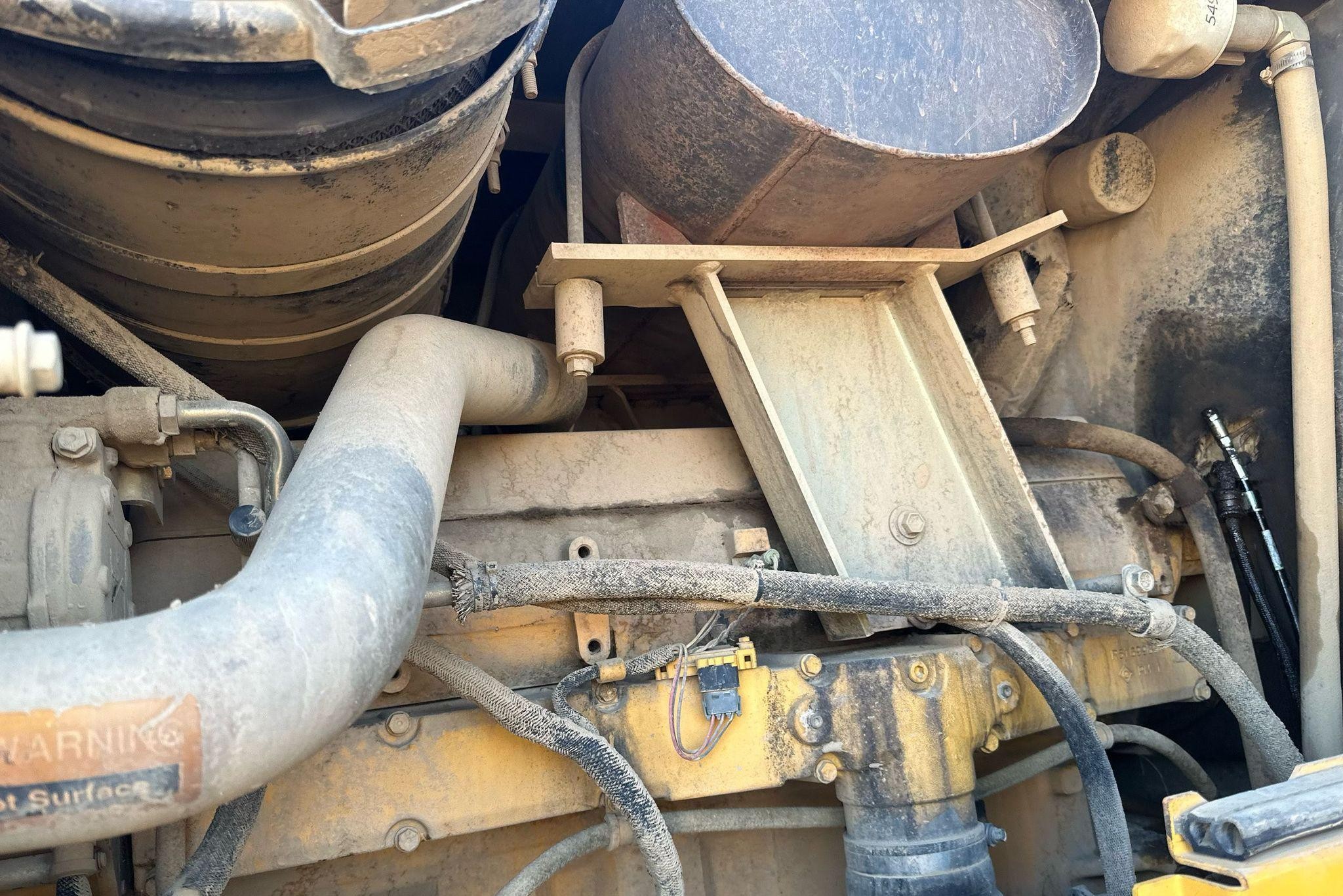 gallery 2006 John Deere 844J wheel loader