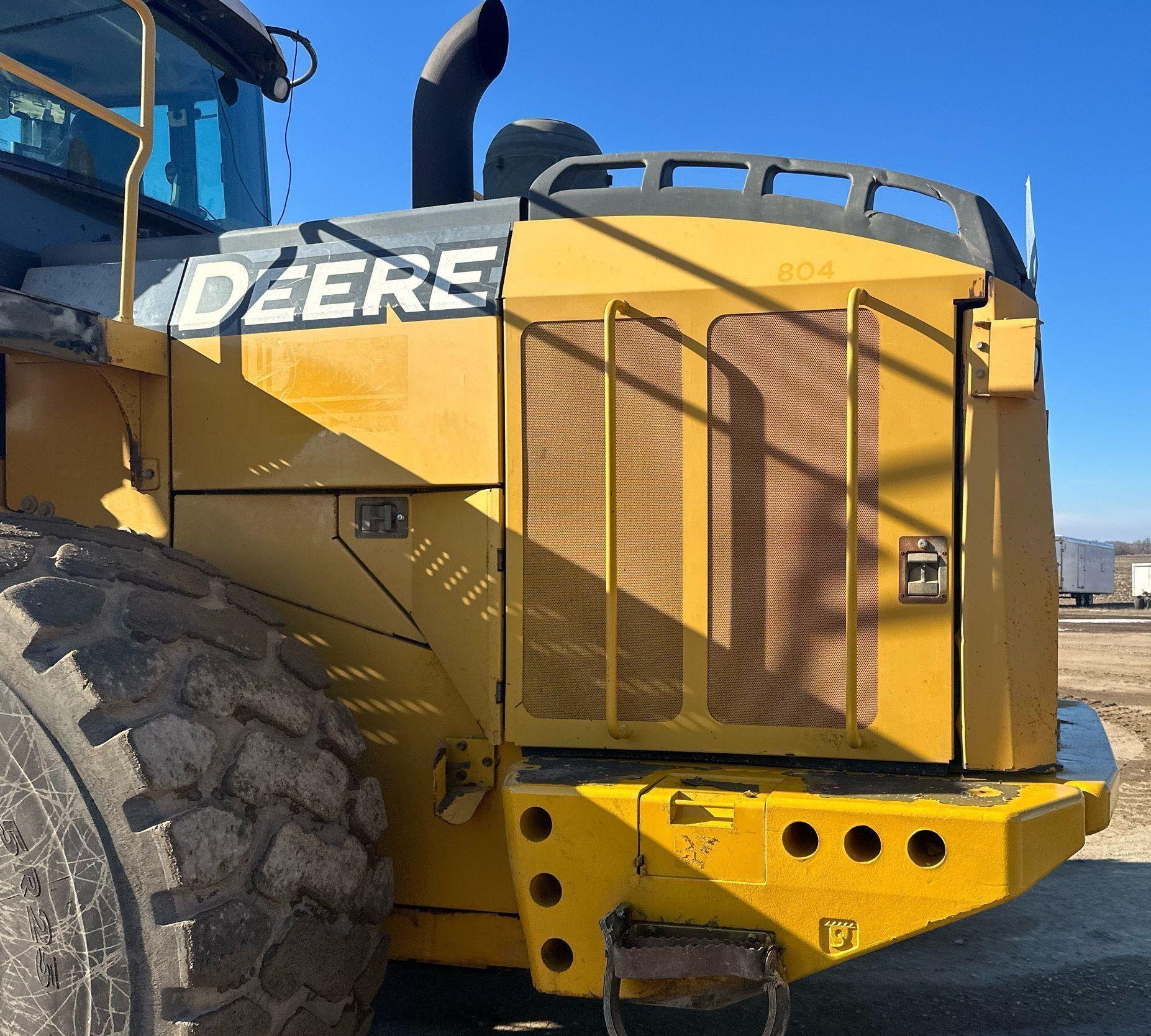 gallery 2006 John Deere 844J wheel loader