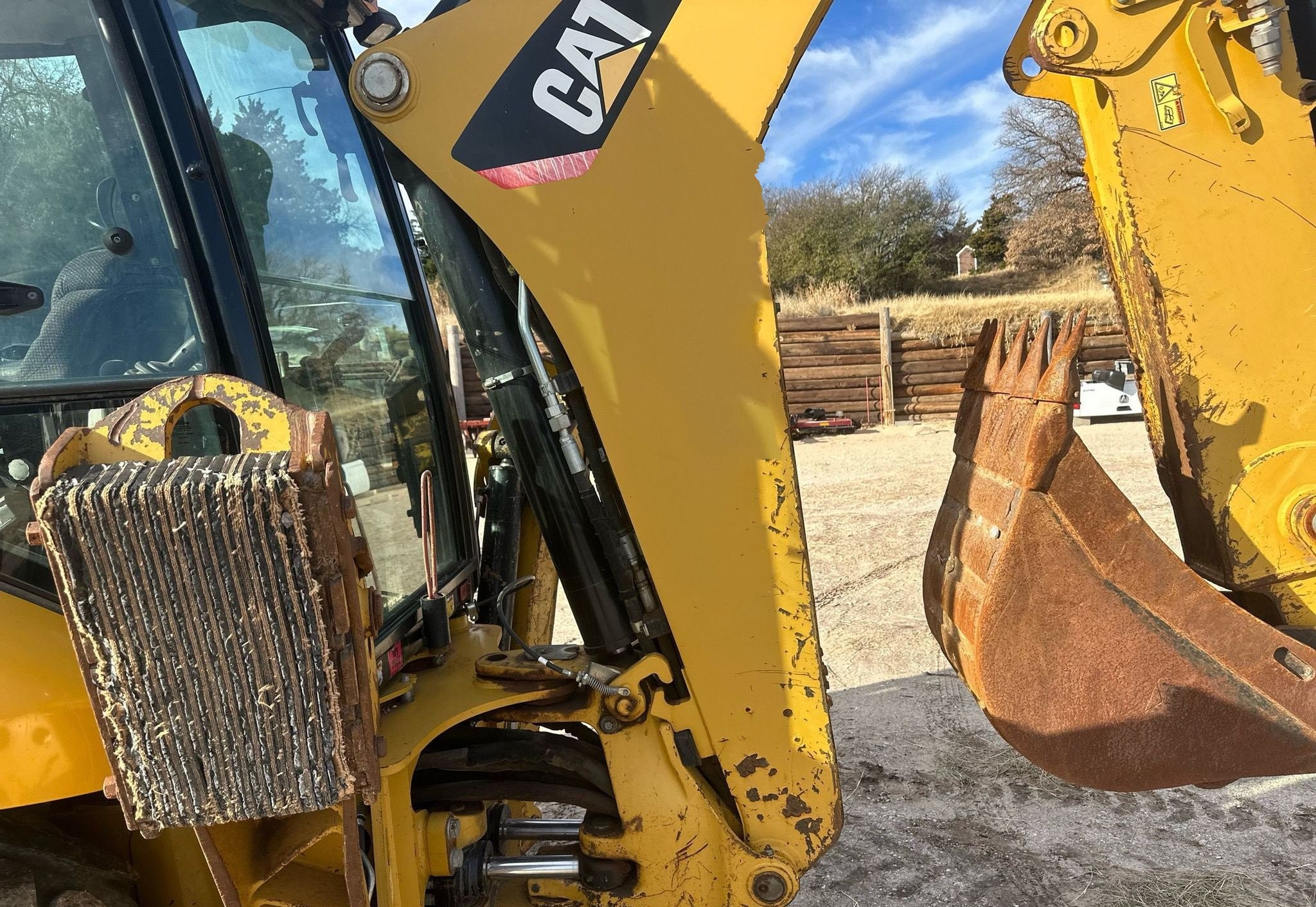 gallery 2015 Caterpillar 420F backhoe