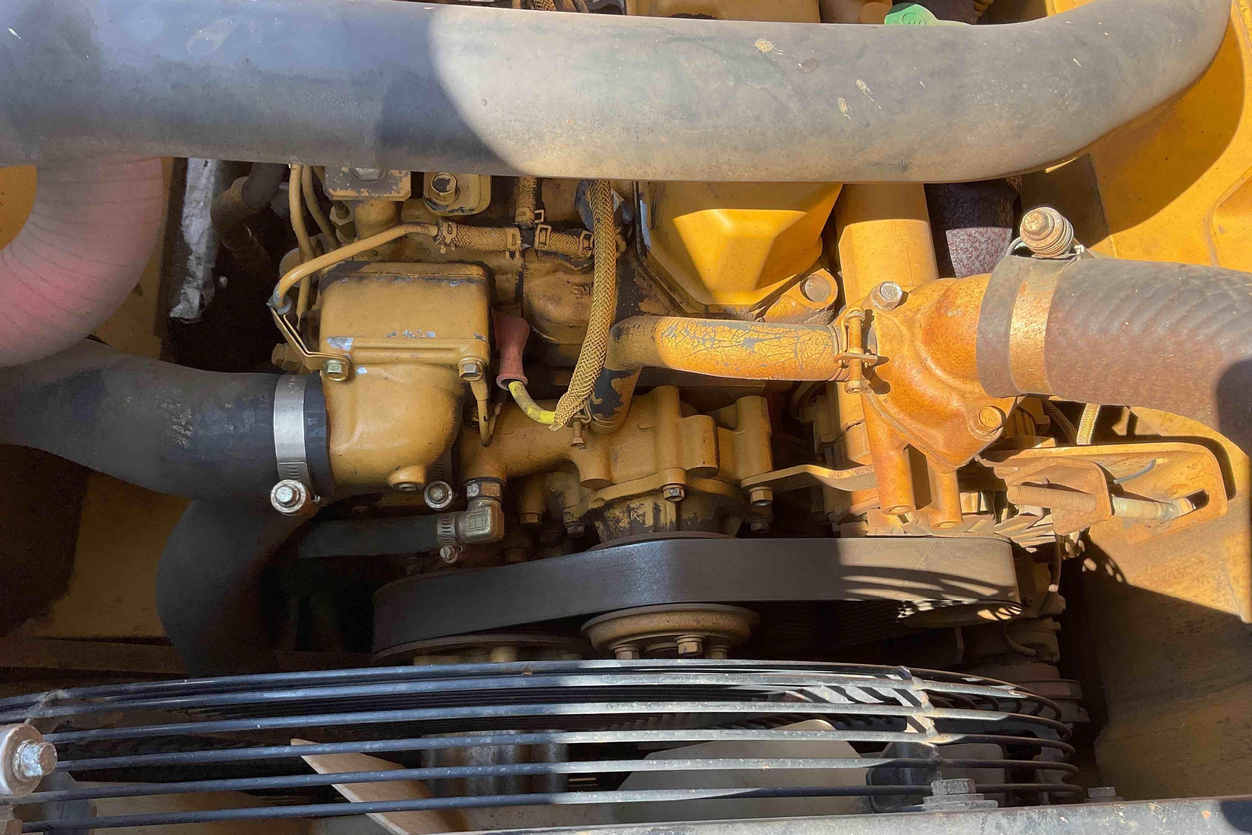 gallery 2004 Caterpillar 320CLU Excavator