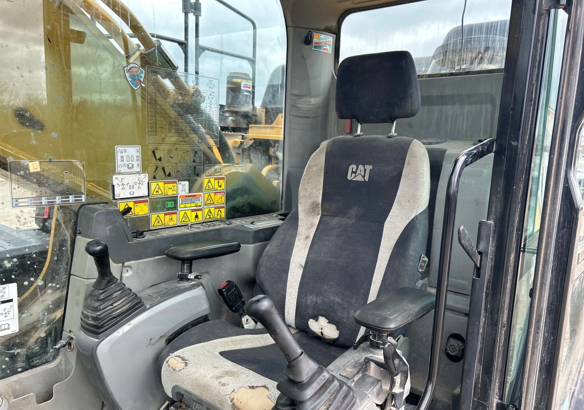 gallery 2013 Caterpillar 349E L excavator