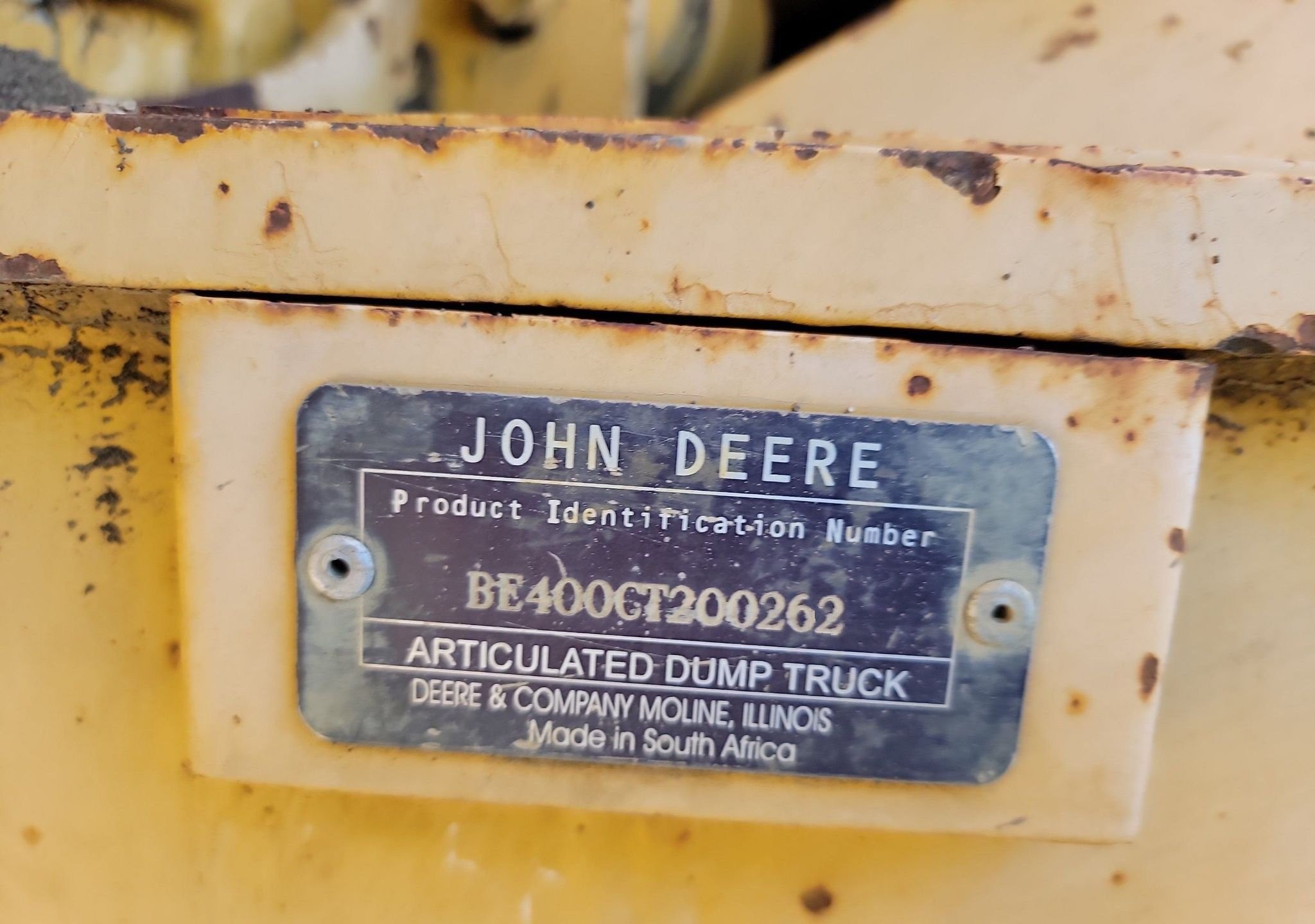 gallery 2001 John Deere 400C haul truck
