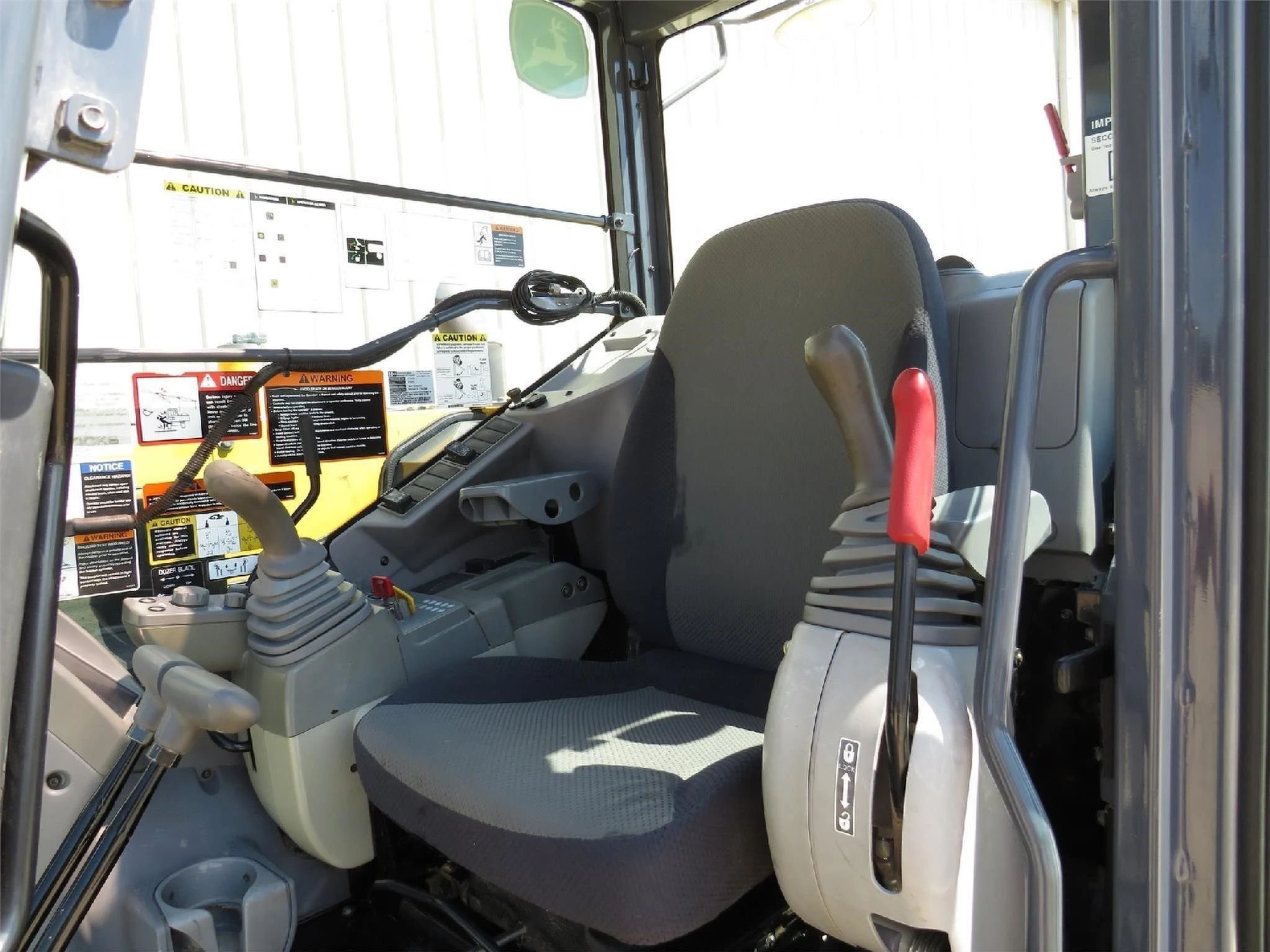 gallery 2014 John Deere 85G Excavator