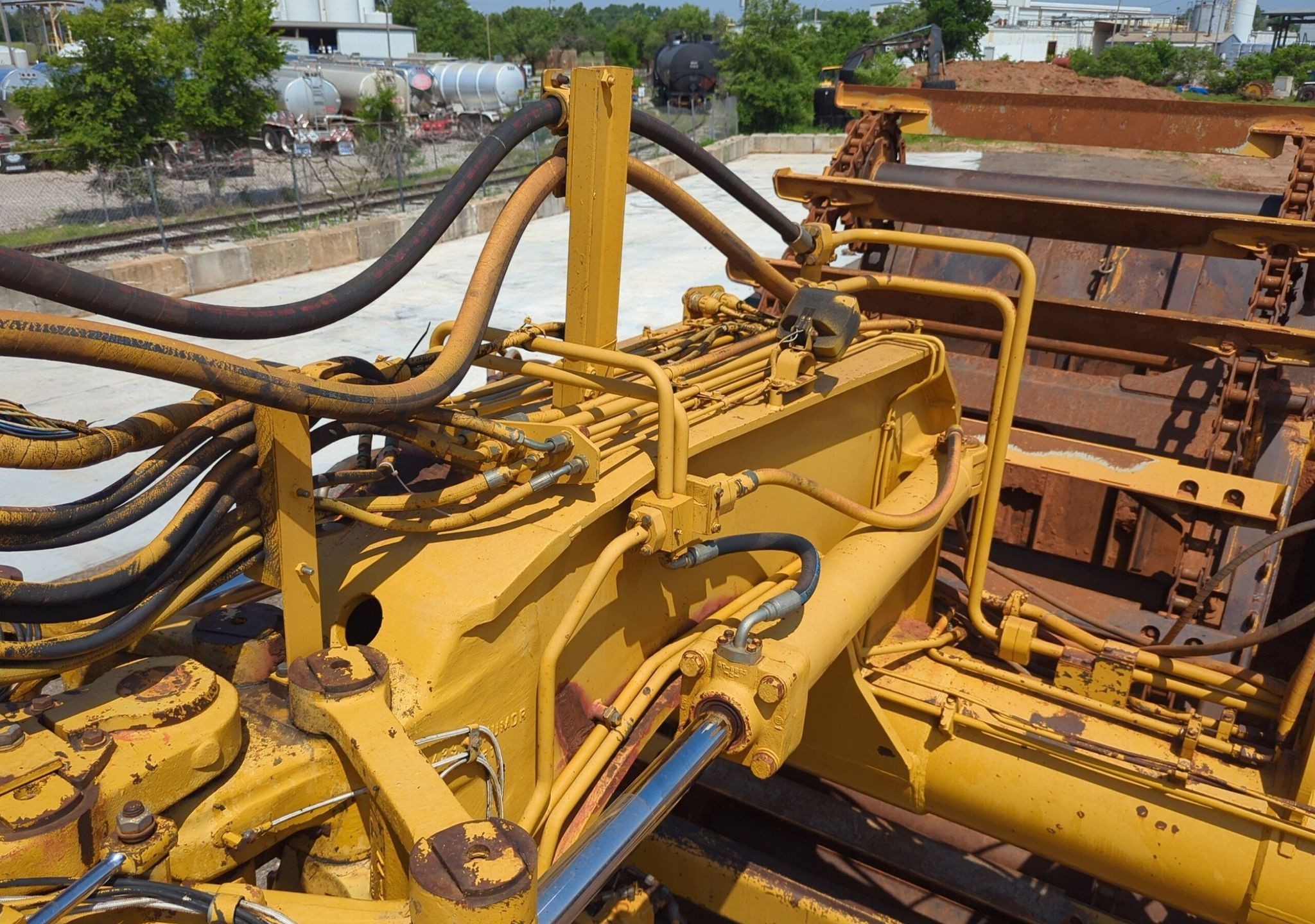 gallery 1995 Caterpillar 623F Elevating Scraper