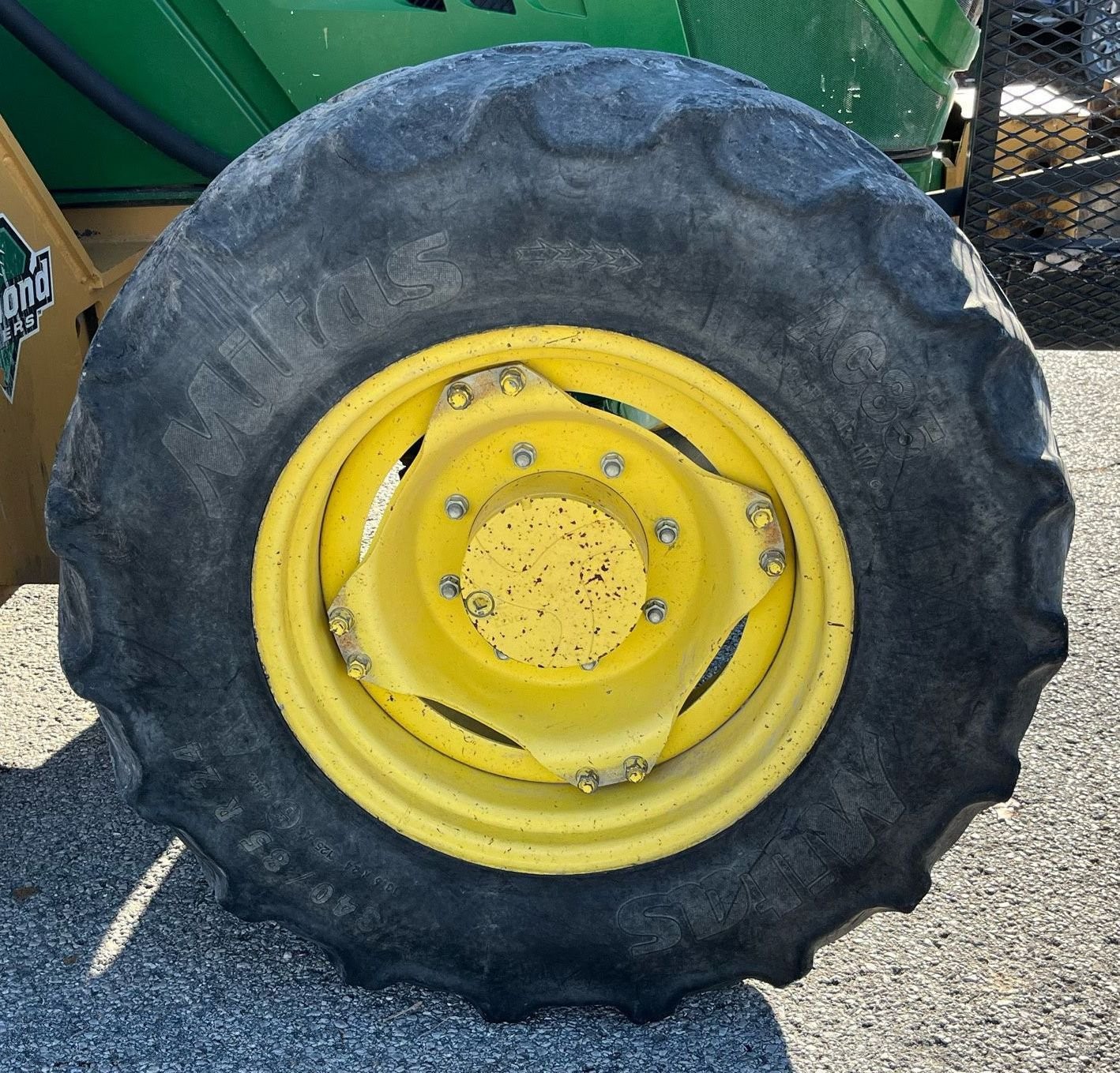 gallery 2015 John Deere 6125M MFWD tractor