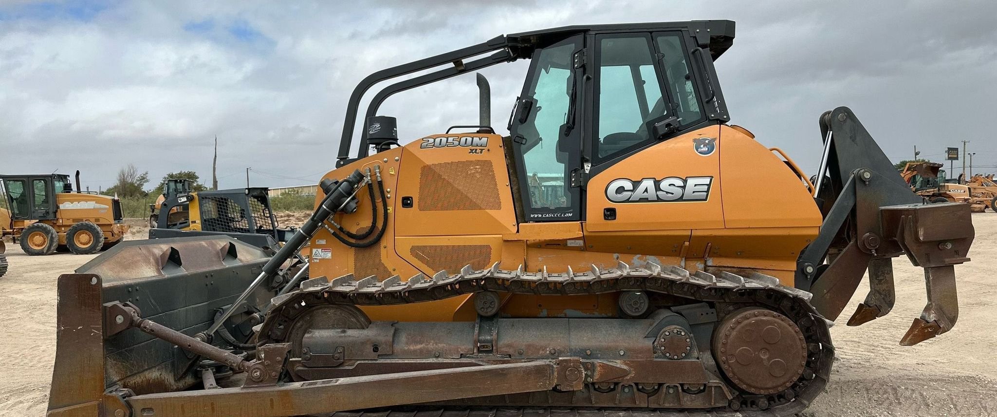gallery Case 2050M XLT dozer