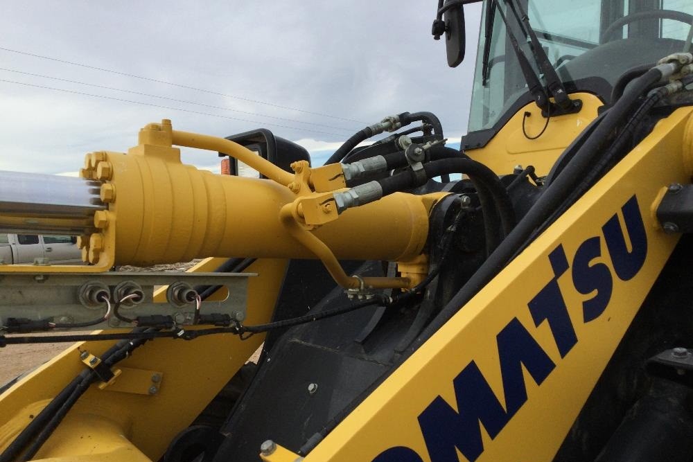gallery 2018 Komatsu WA270-8 Wheel Loader
