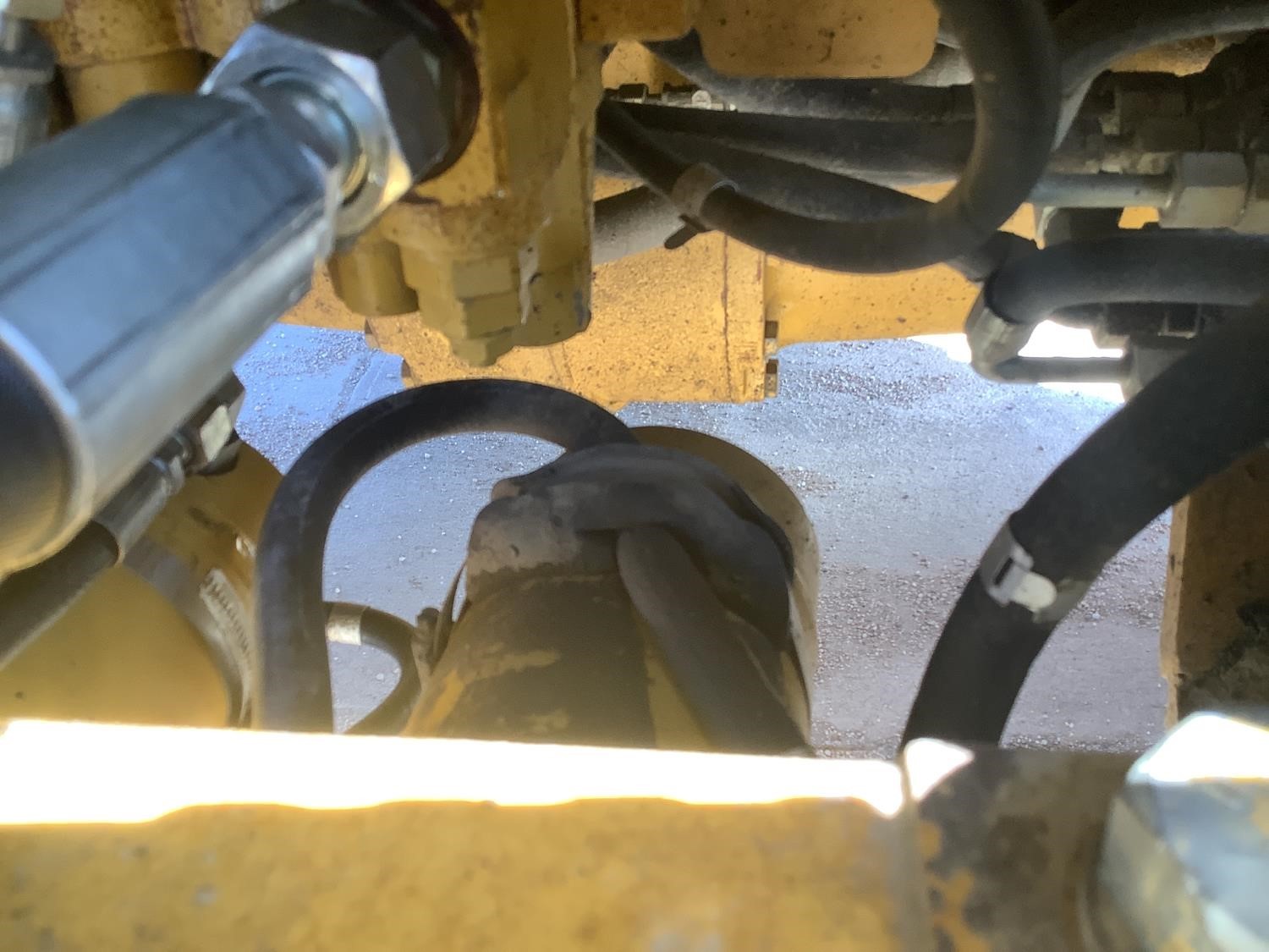 gallery 2005 Caterpillar 420D 4x4 Loader Backhoe W4-IN-1 Bucket & Extend
