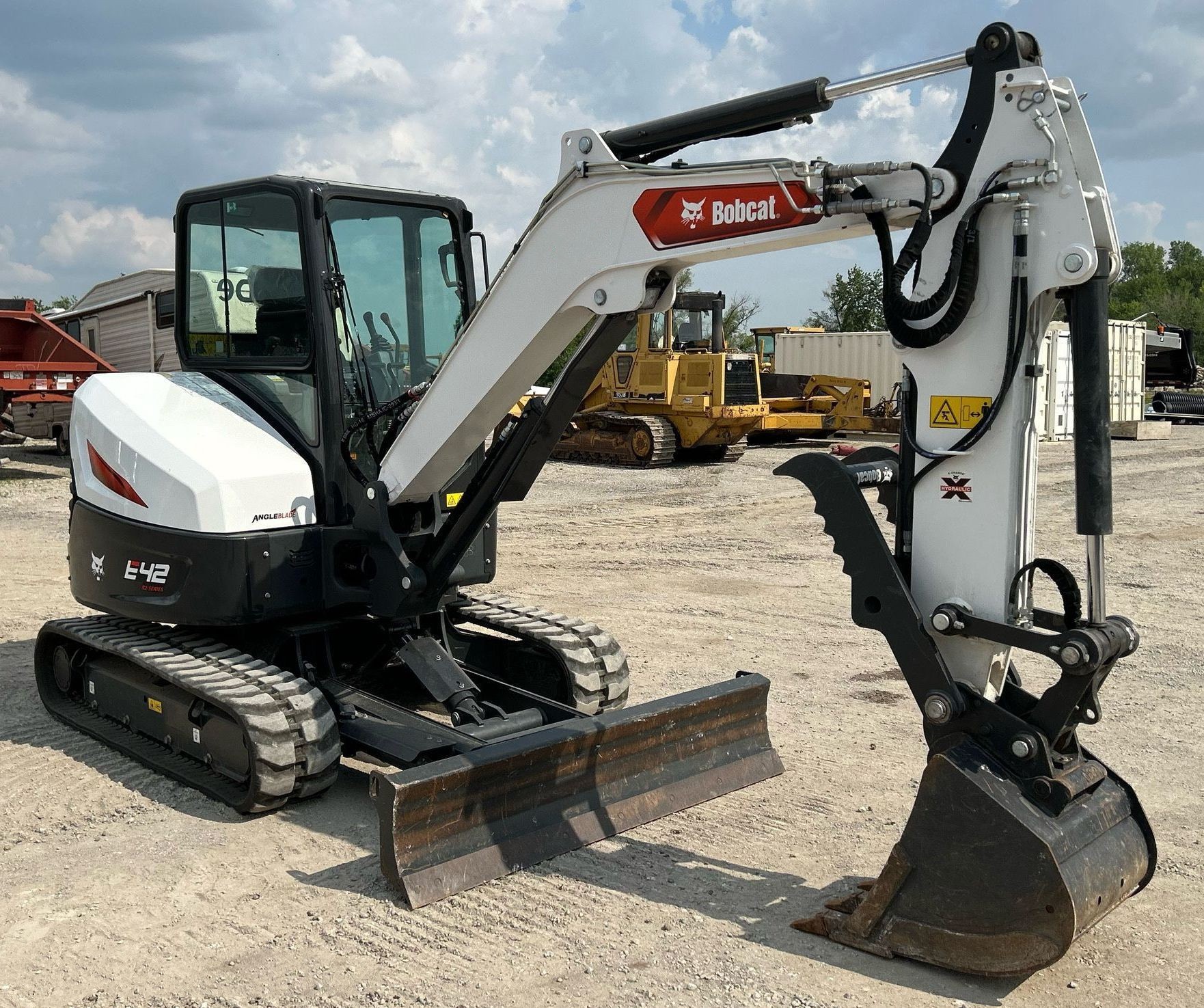 gallery 2021 Bobcat E42 R2 series mini excavator