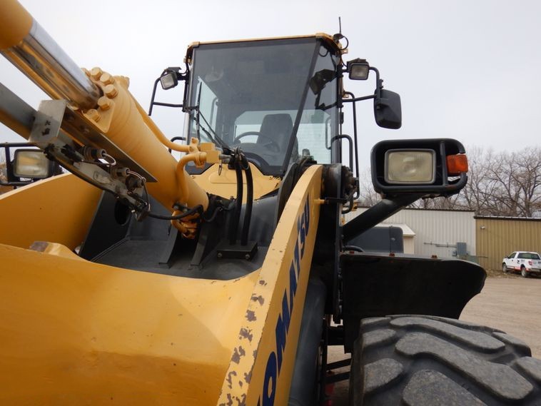 gallery 2014 Komatsu WA320-7 wheel loader