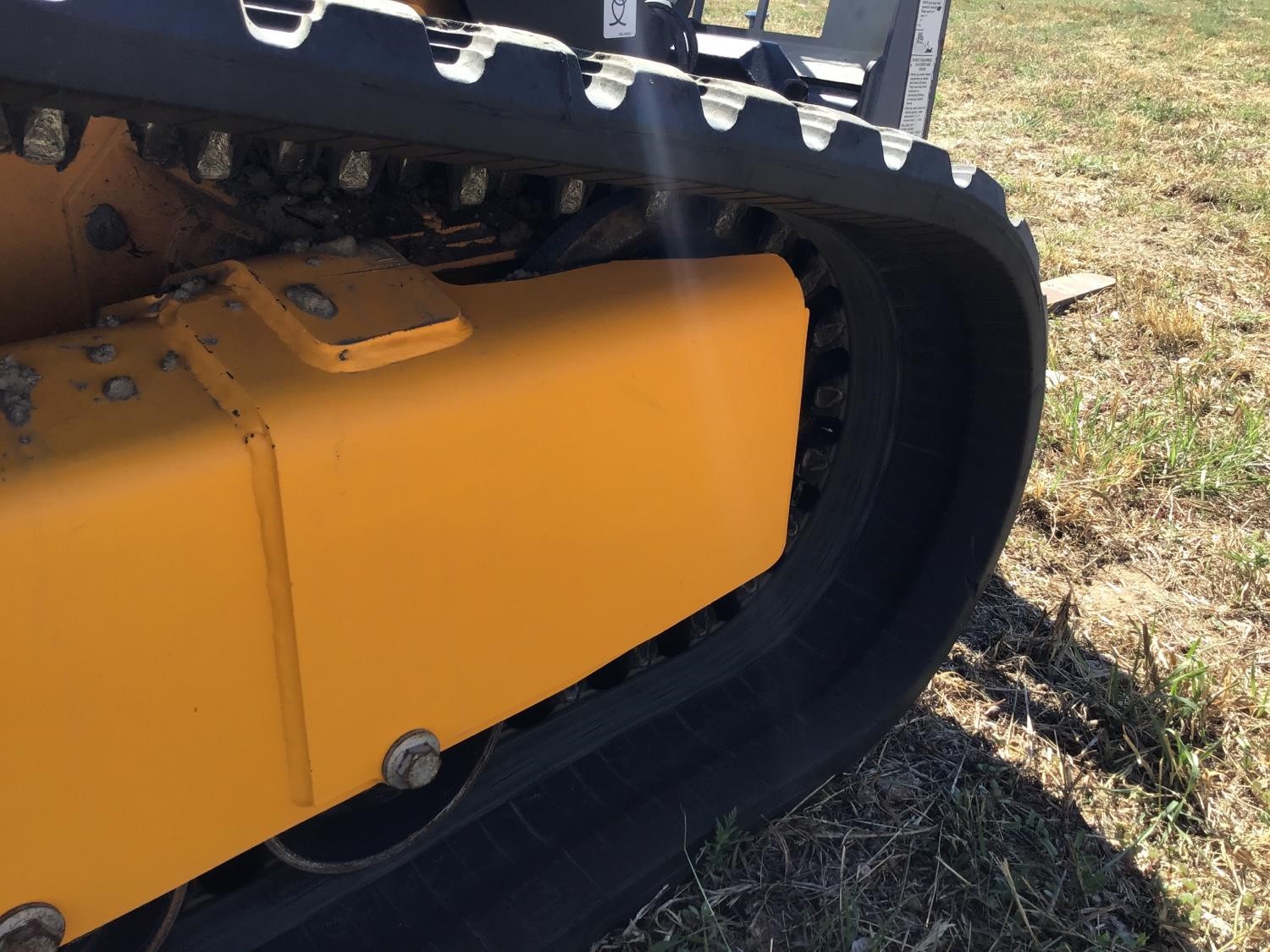 gallery 2015 JCB 260T Skid Steer Track Loader