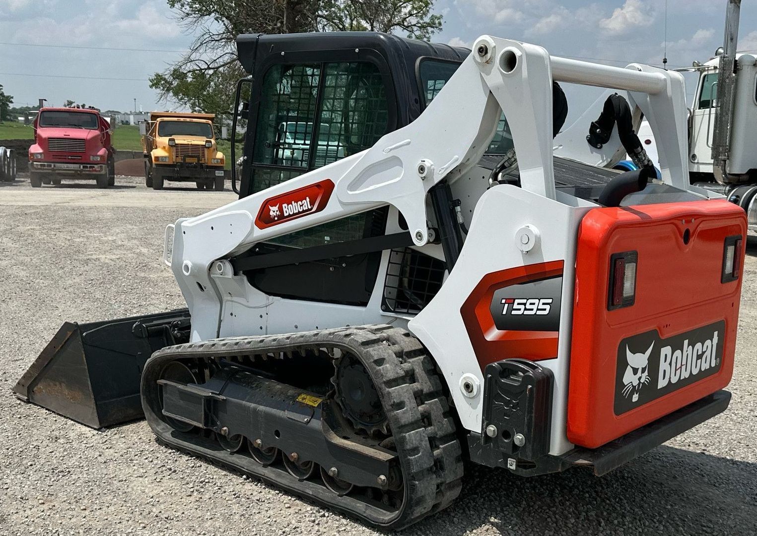 gallery 2021 Bobcat T595 tracked skid steer loader