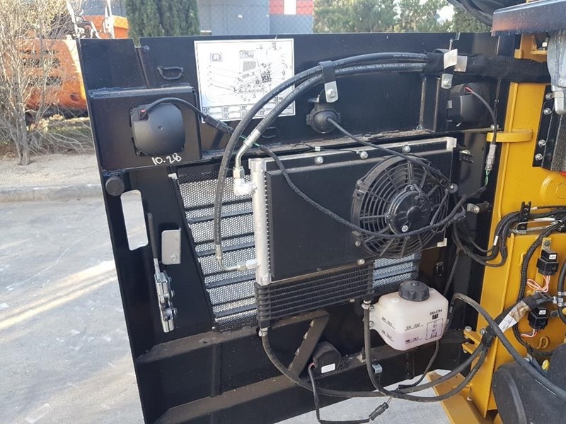 gallery 2016 CATERPILLAR 249D SKID STEER LOADER CAT