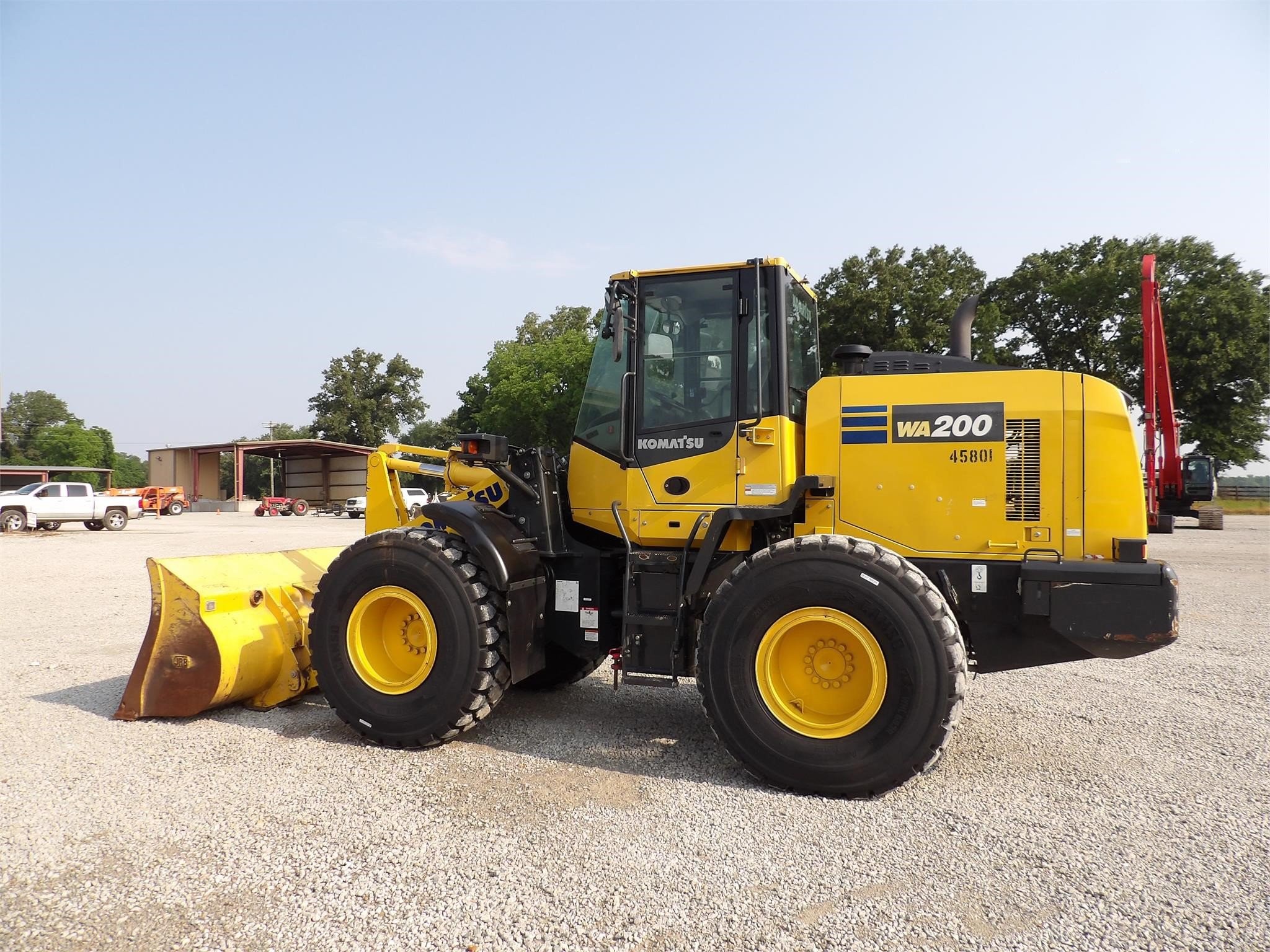 gallery 2020 KOMATSU WA200-8