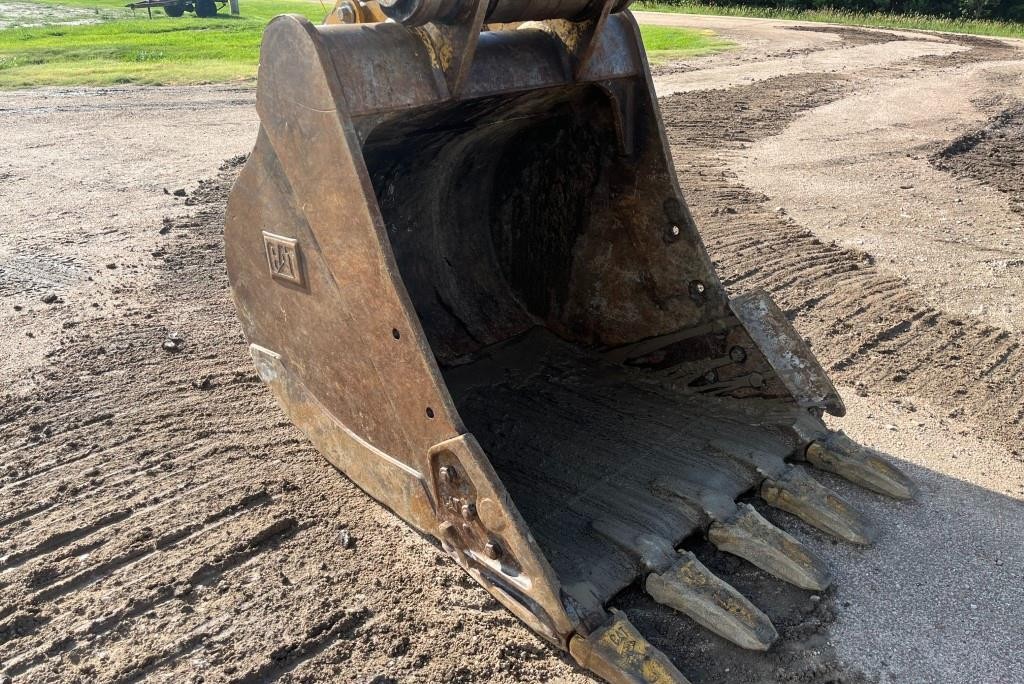 gallery 2013 Caterpillar 324EL Excavator