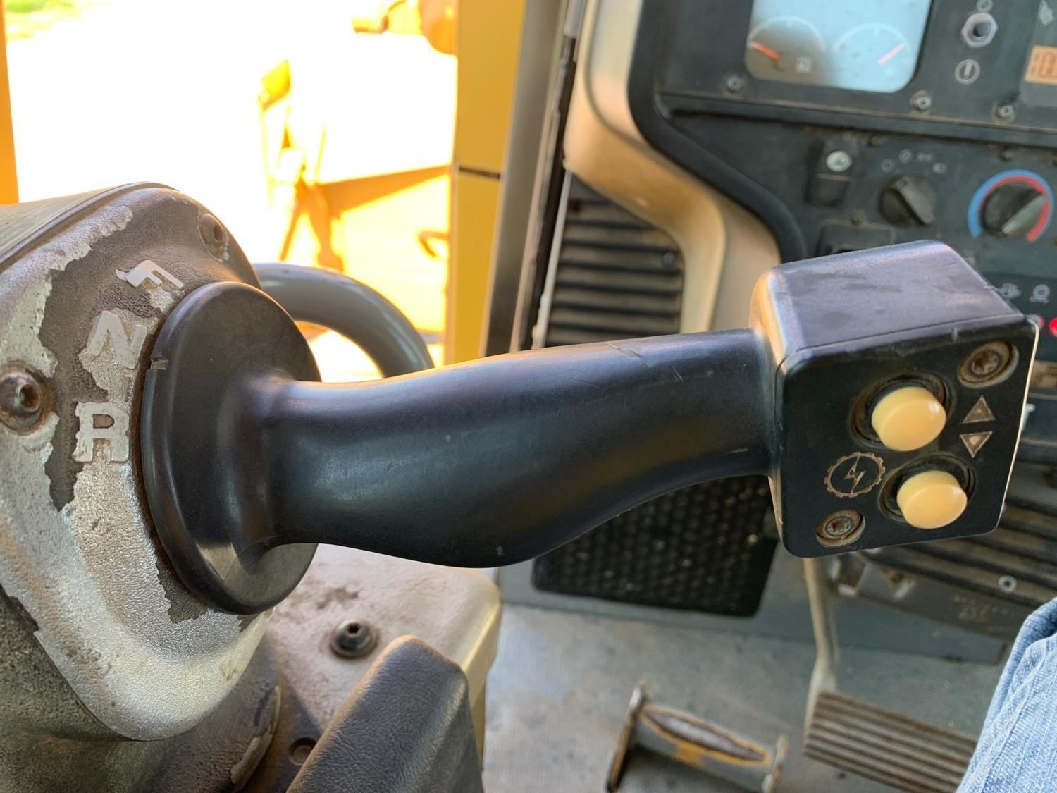 gallery 2005 Caterpillar D6R XL Ll Dozer WRipper