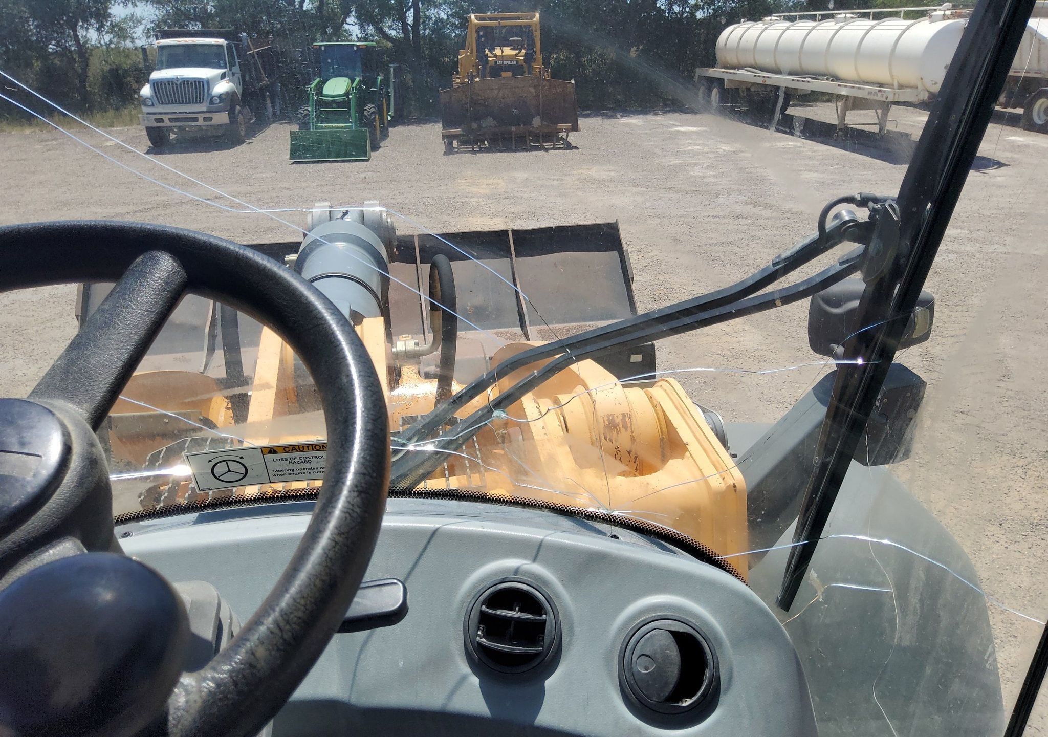 gallery 2017 Liebherr L586 wheel loader