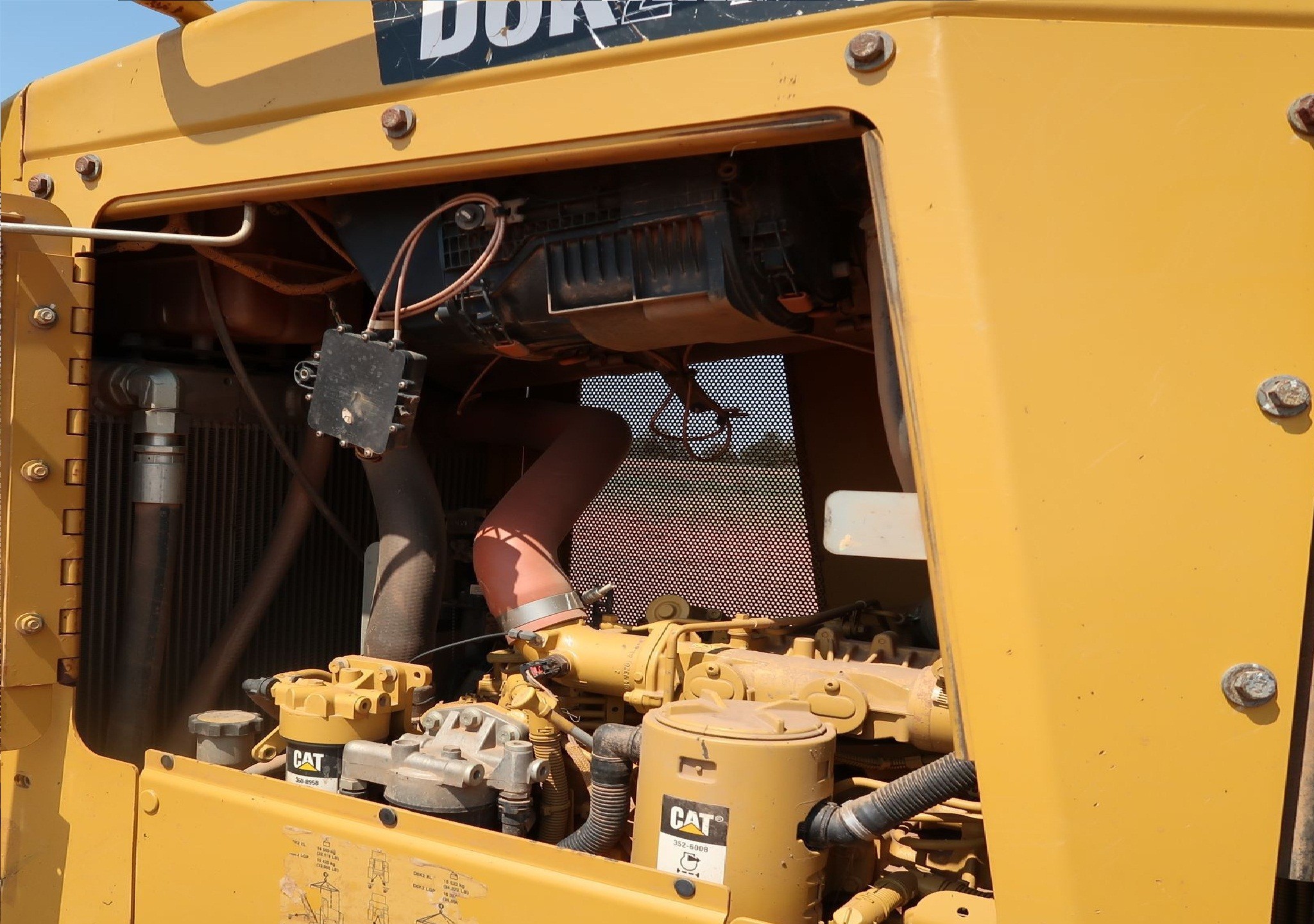 gallery 2014 Caterpillar D6K2 XL dozer