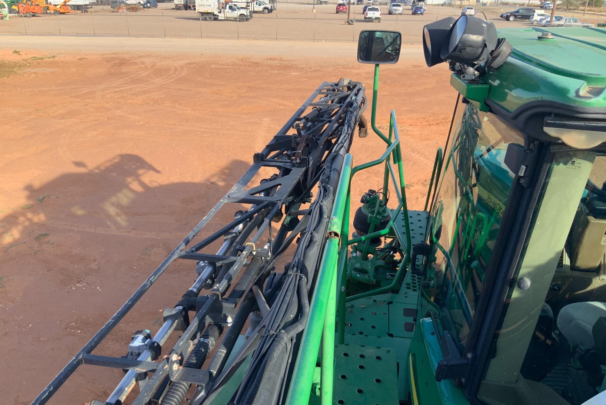 gallery 2011 John Deere 4730 Self-Propelled Sprayer