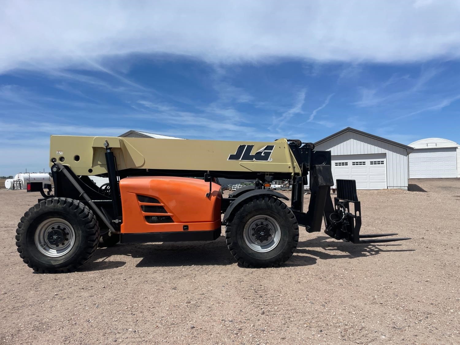gallery 2013 JLG G1055A 4x4x4
