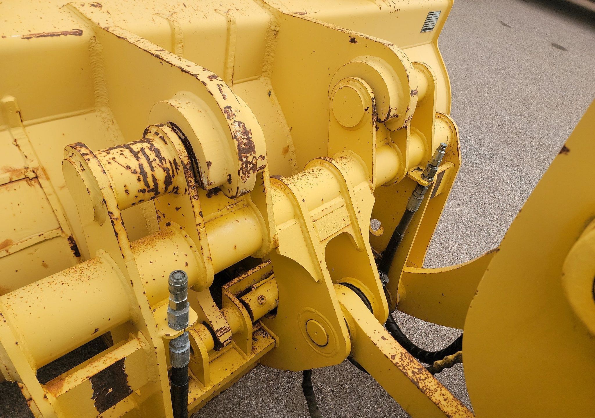 gallery 2005 Komatsu WA320 wheel loader