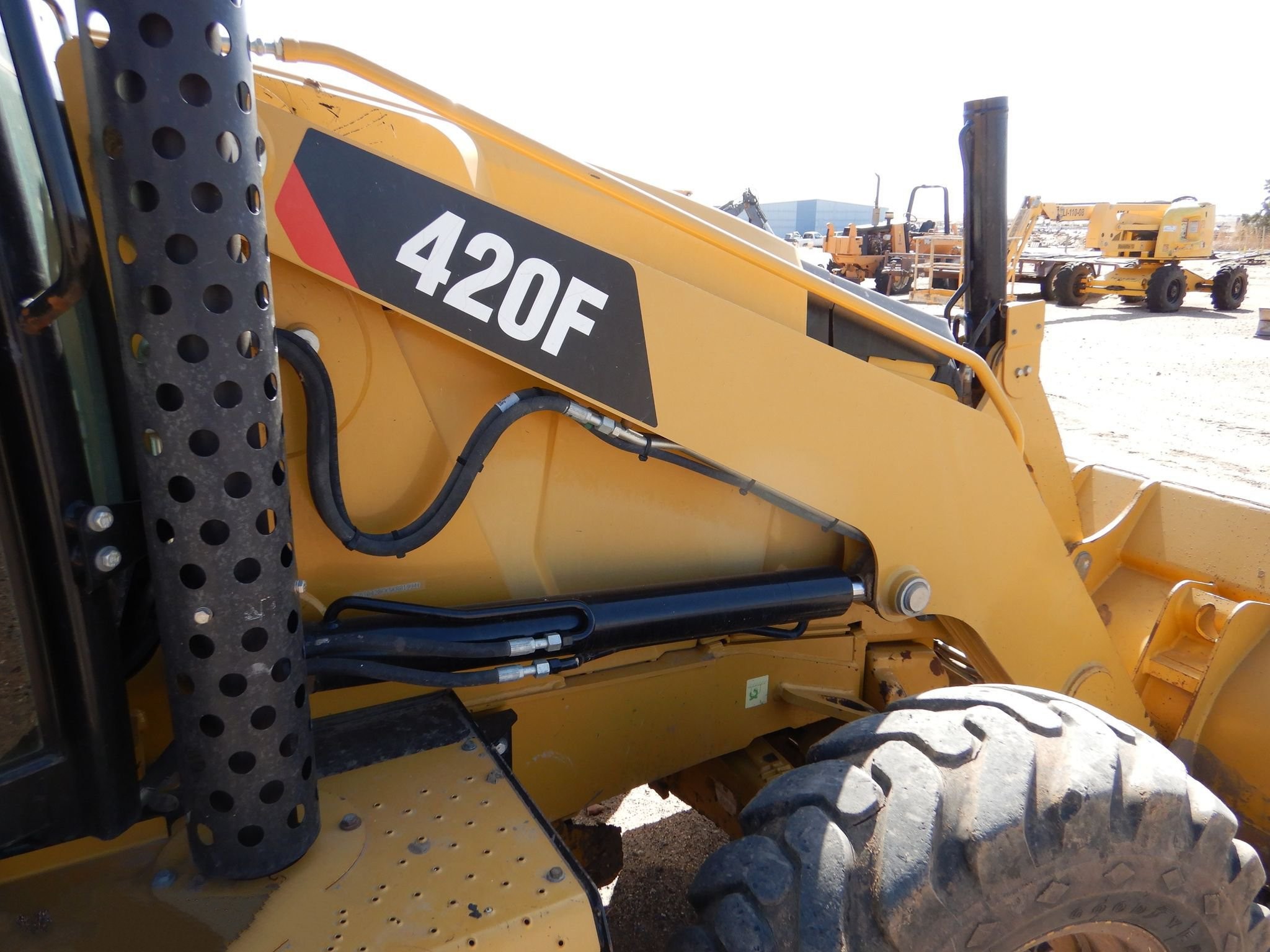 gallery 2013 Caterpillar 420F backhoe