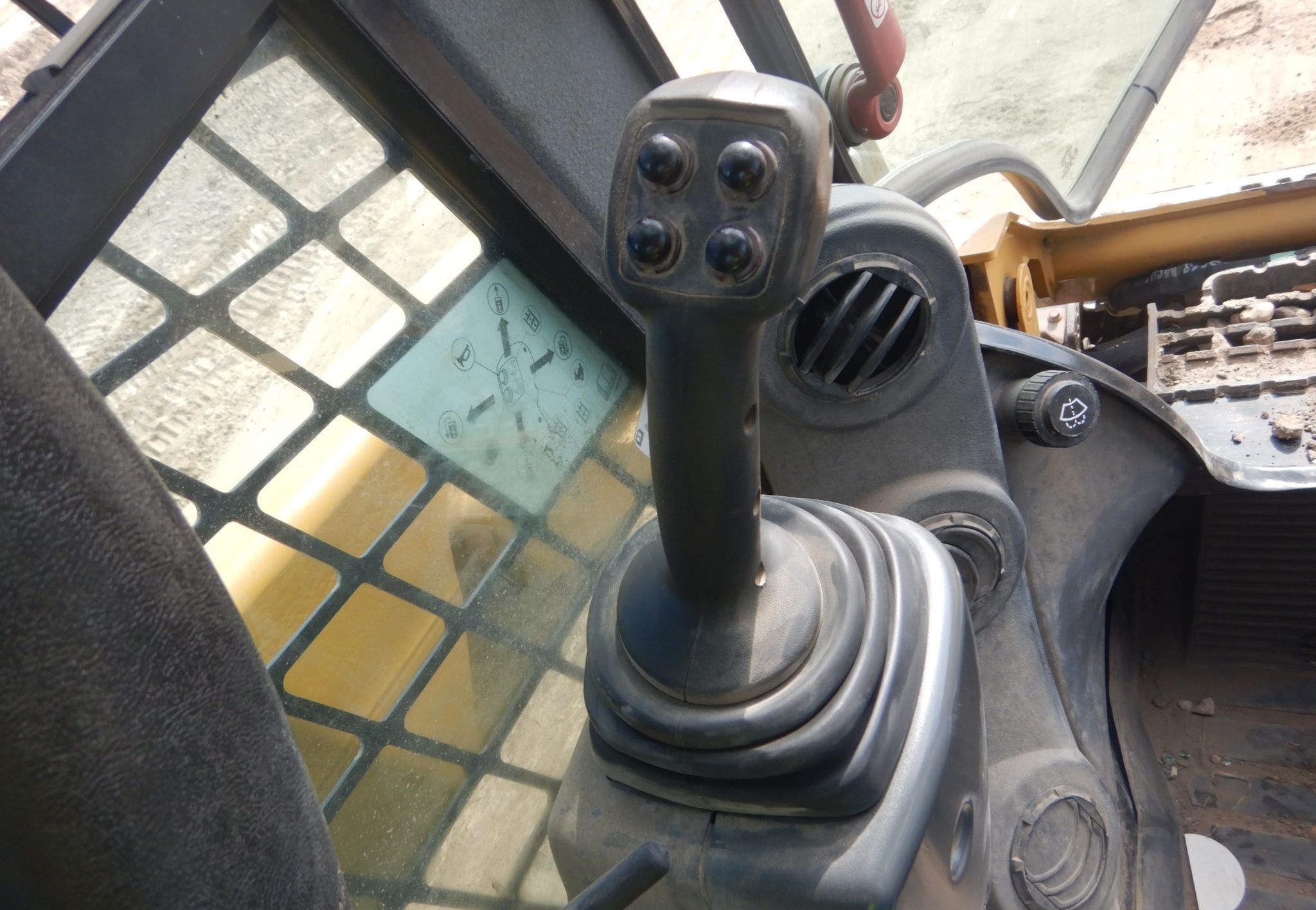 gallery 2018 Caterpillar 259D  tracked skid steer loader 55k