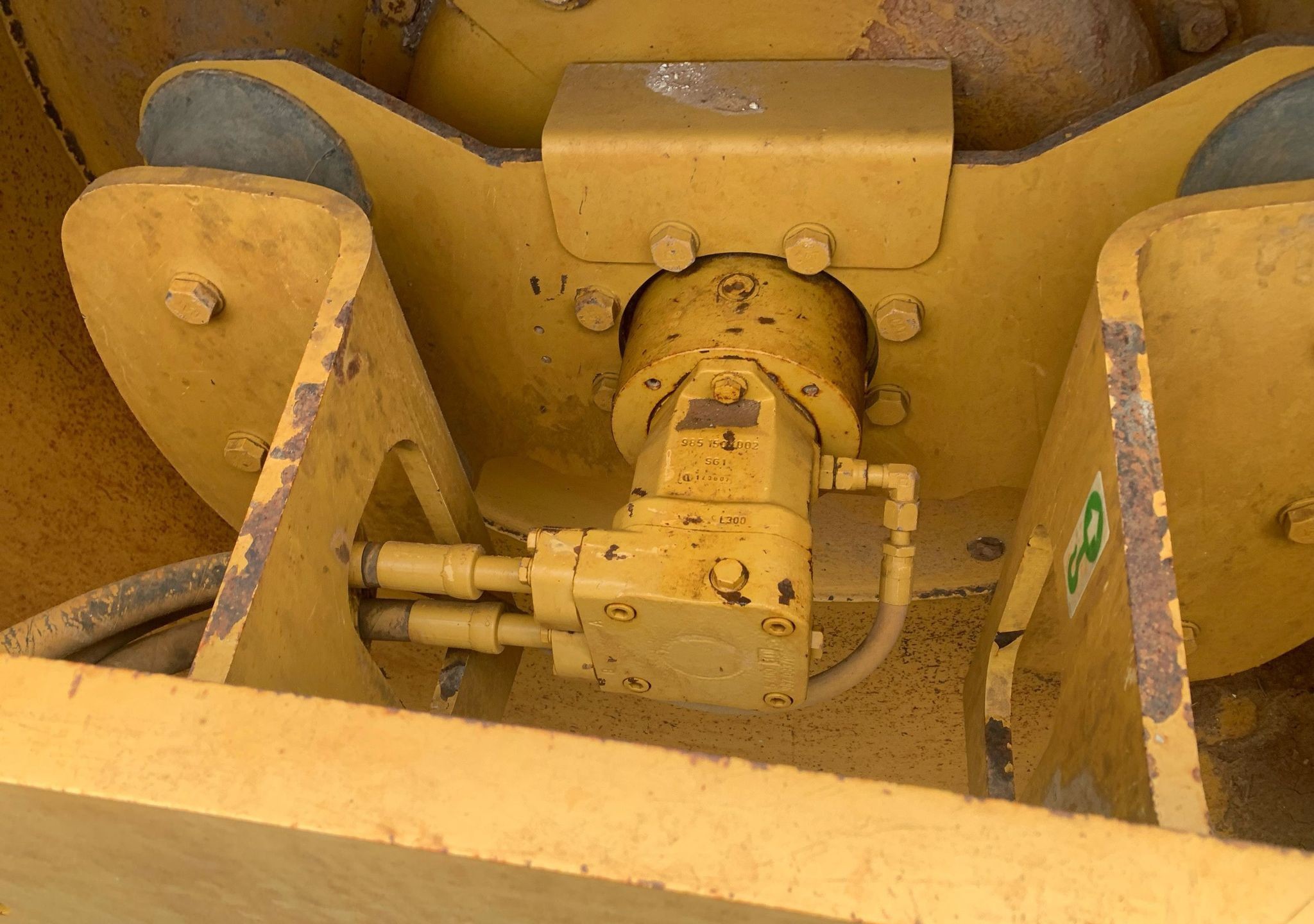 gallery 2008 Caterpillar CS56 single drum vibratory roller