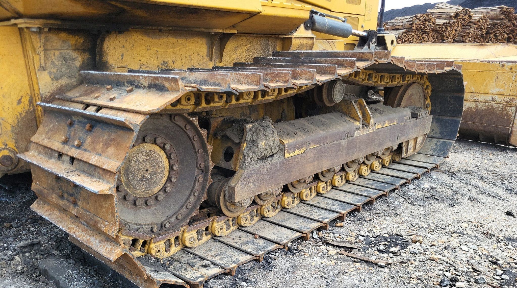gallery 2015 John Deere 700K LGP dozer