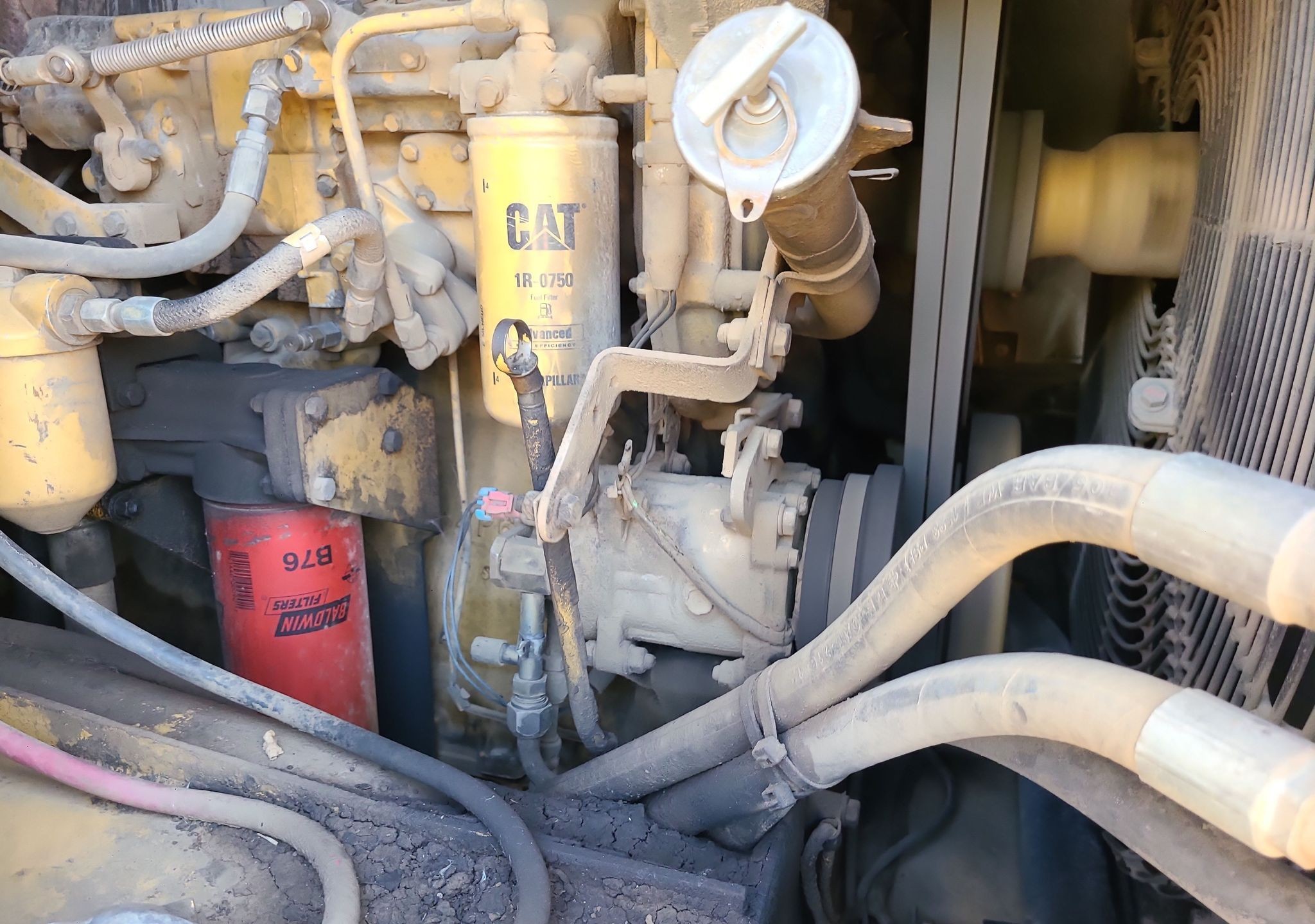 gallery 2006 Caterpillar 615C Series II elevating scraper