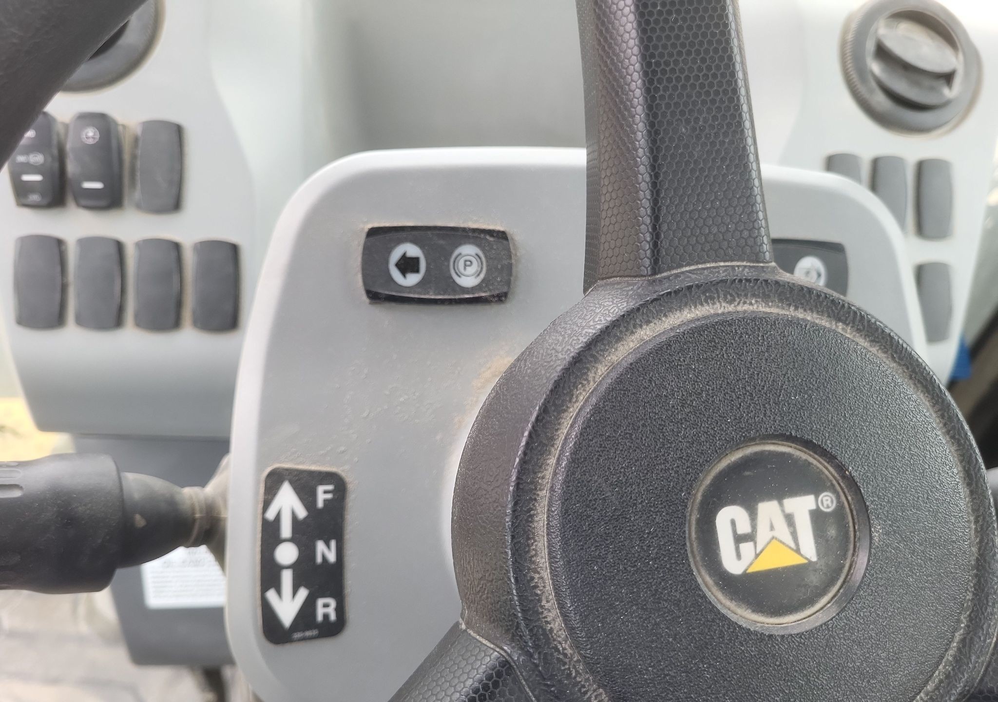 gallery 2018 Caterpillar 420F2 backhoe