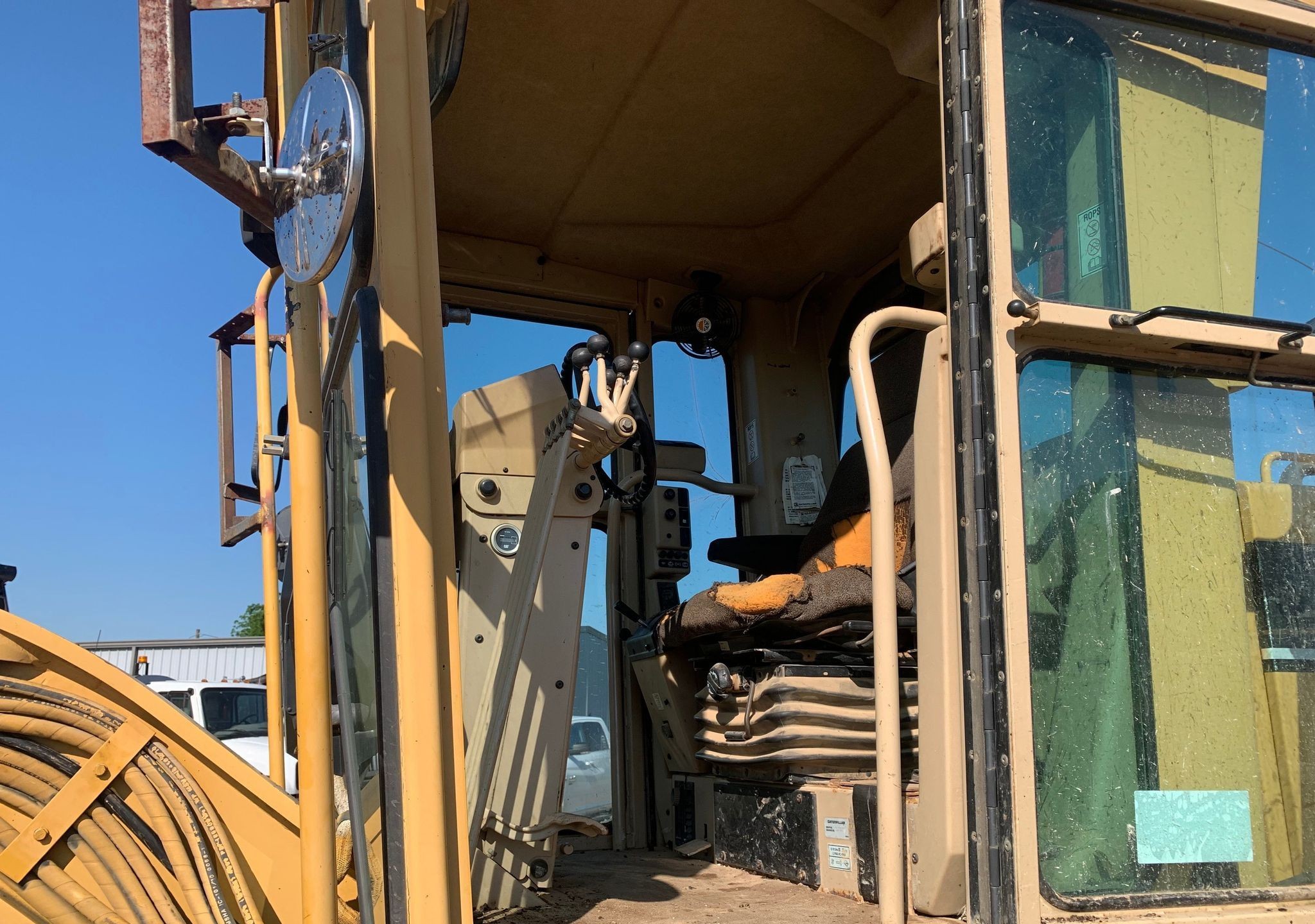 gallery 2001 Caterpillar 140H motor grader