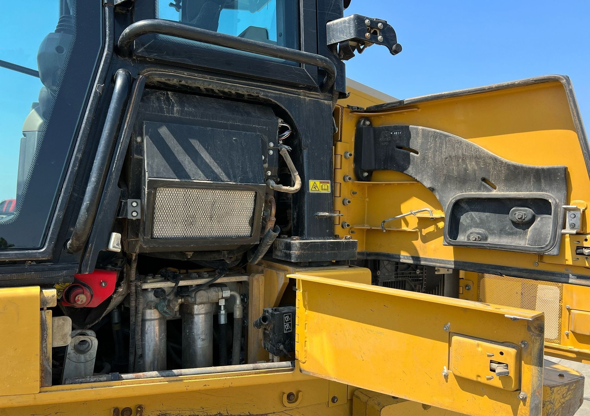 gallery 2016 Caterpillar 963K track loader