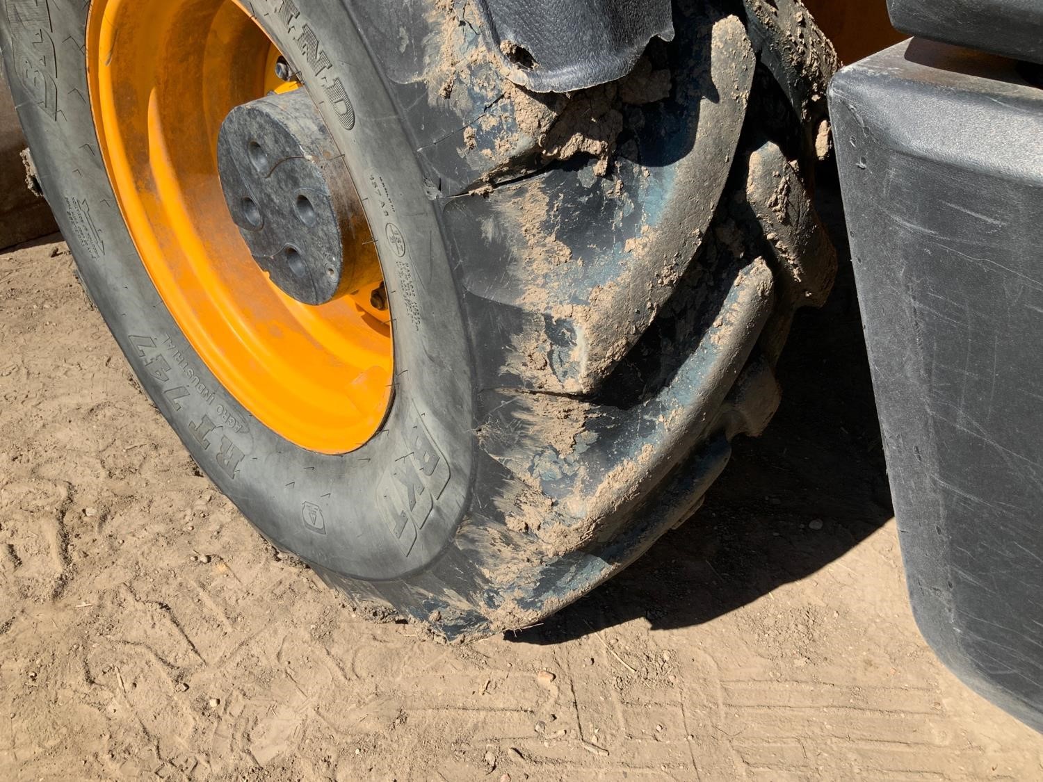 gallery 2017 Jcb 560-80AGS 4x4x4 Telehandler